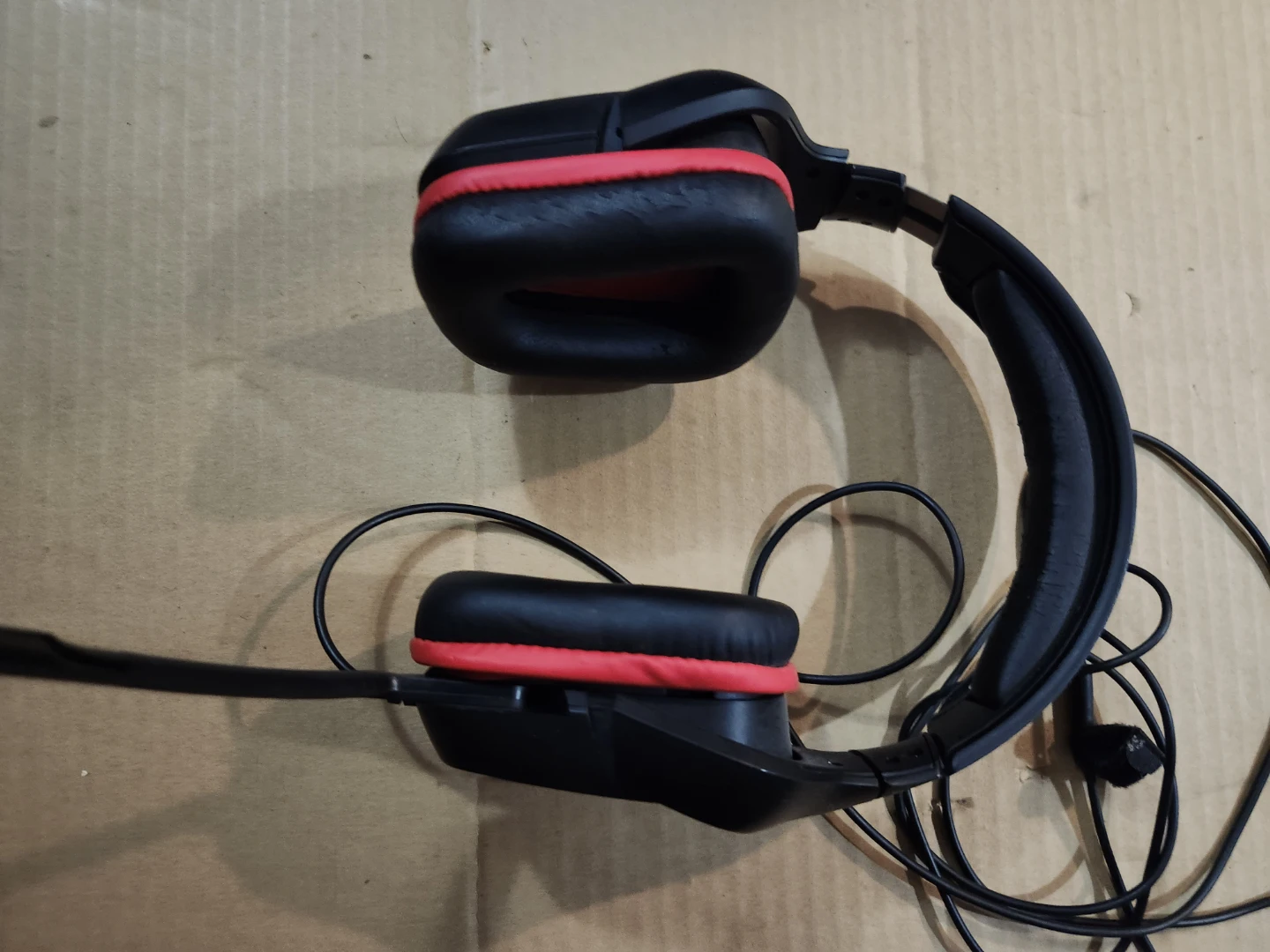 Logitech G332 Gaming Headset - Black & Red wired - photo 2
