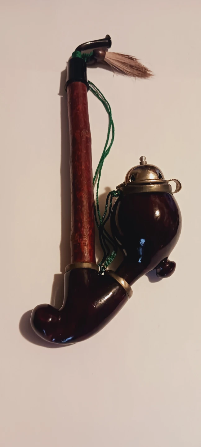 Collectible Old Vintage Pipe