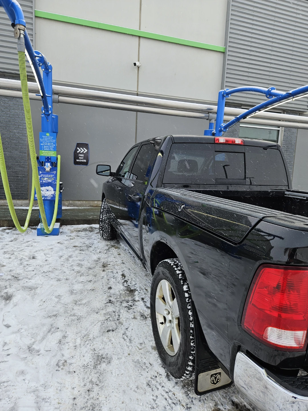 Dodge Ram 1500 Pickup Truck - photo 5