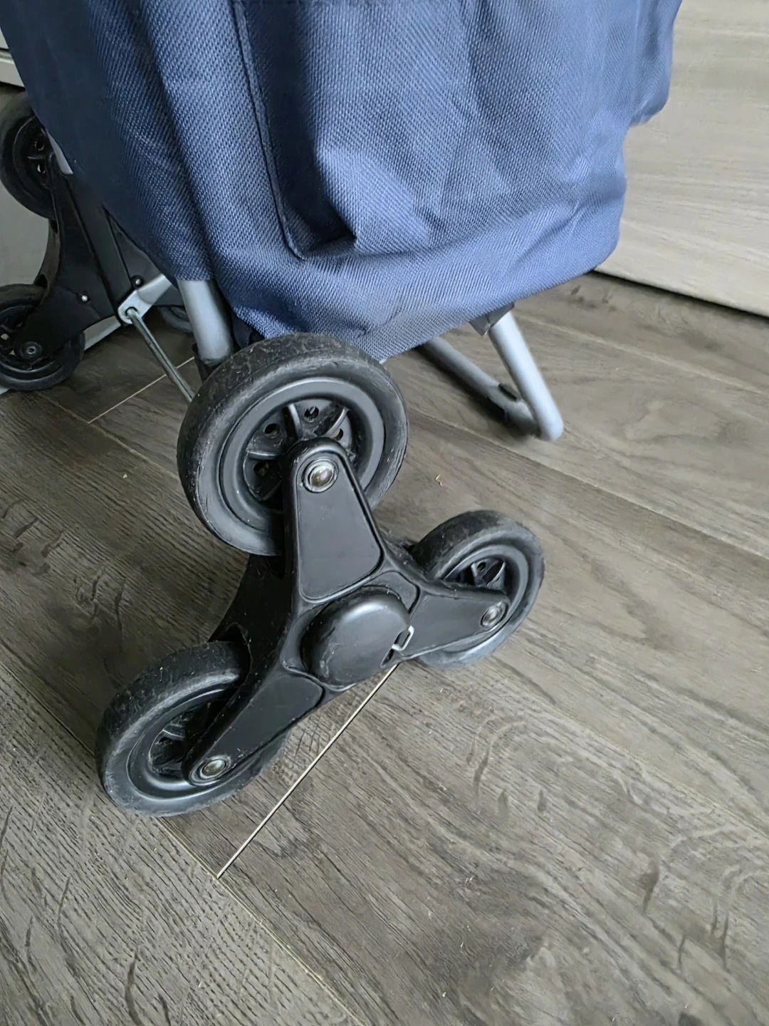 Stair Climbing Folding Shopping Cart - photo 3