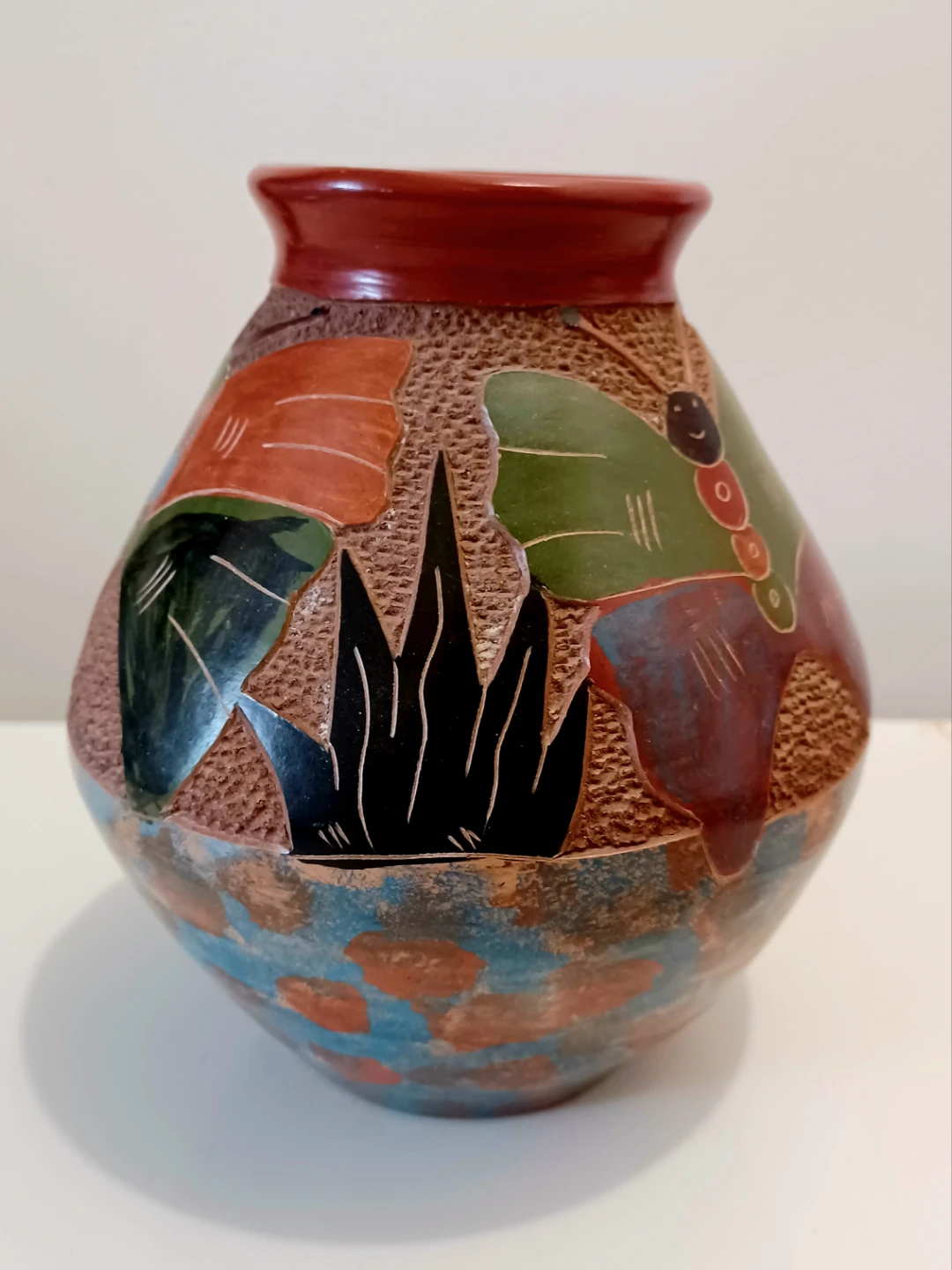 Unique Sgraffito Hand Carved Art Pottery - photo 2
