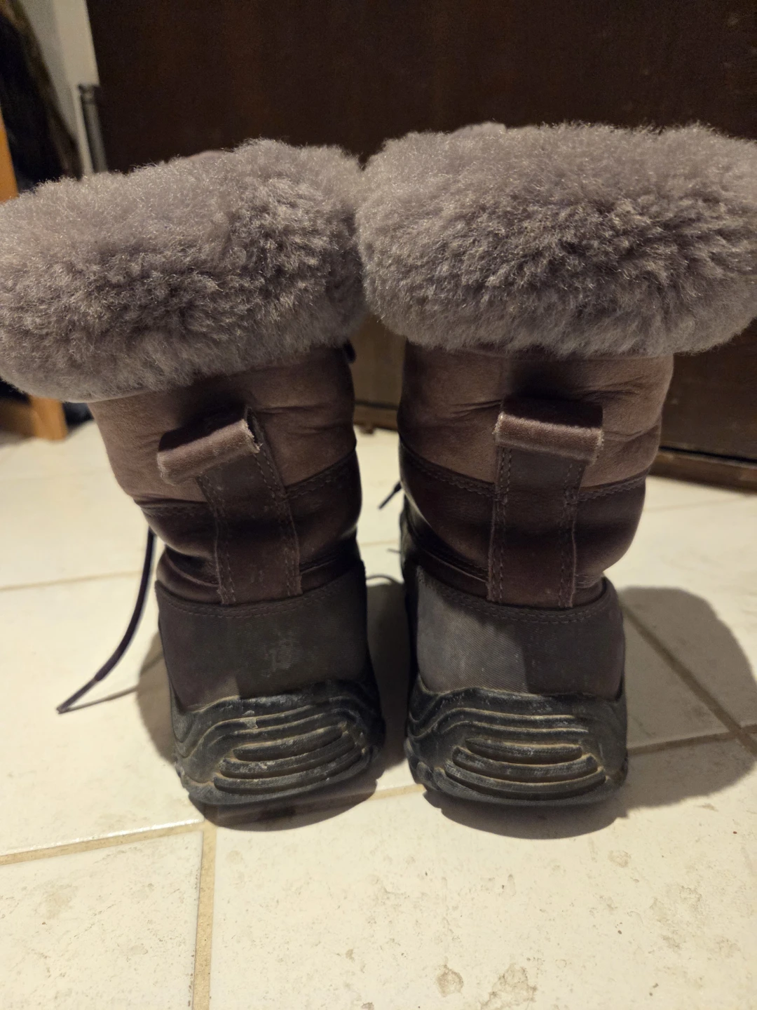 UGG  Winter Boots -  Size 7 - photo 3