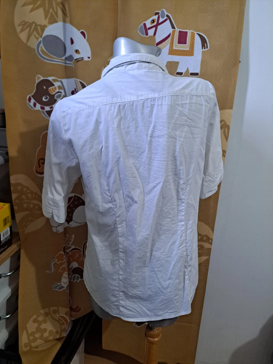 White Button-up T-Shirt - photo 2