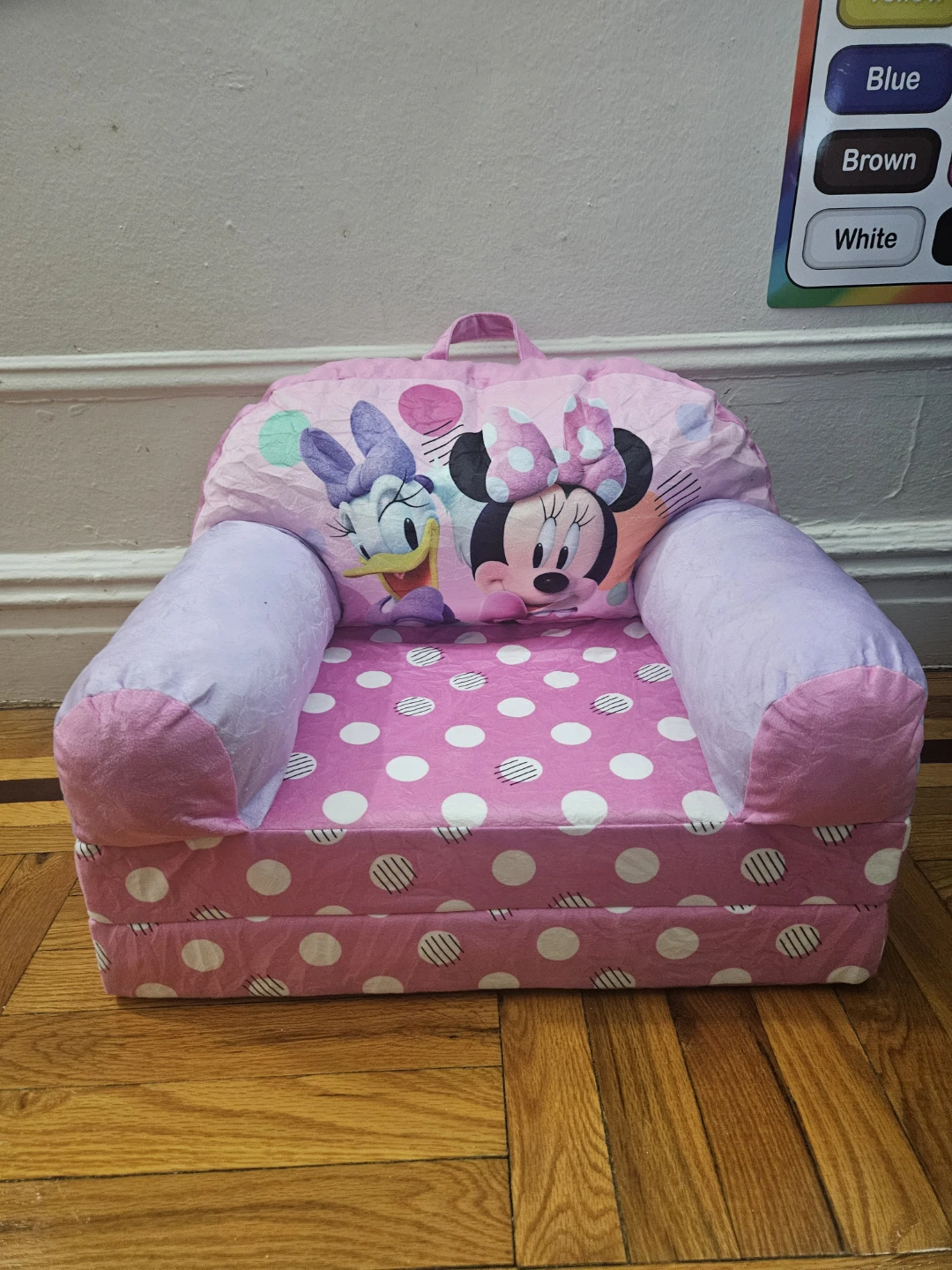 Minnie Mouse and Daisy Duck Toddler Flip Out Sofa/Chair