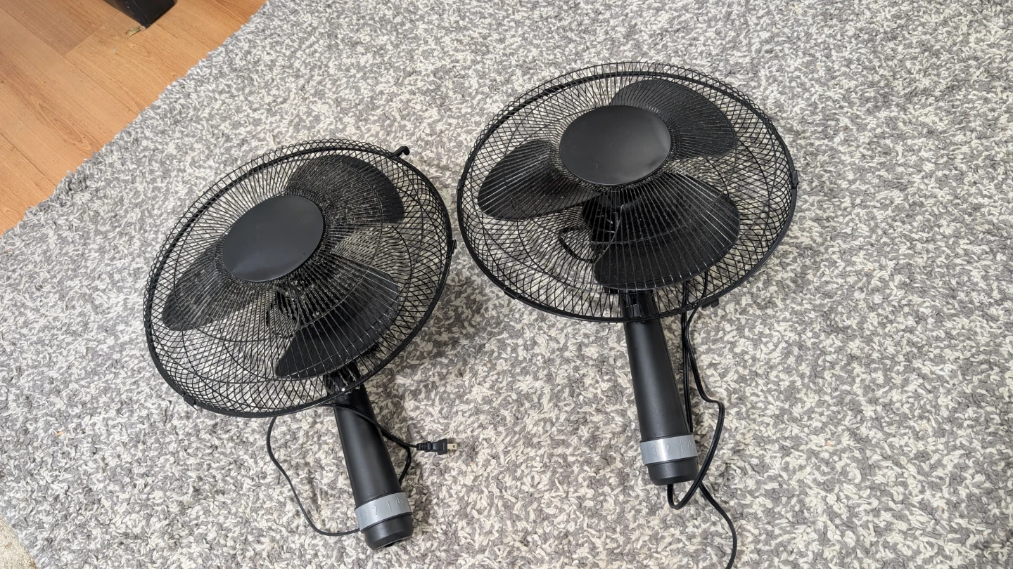 Two Black Fans - Great Condition - photo 2