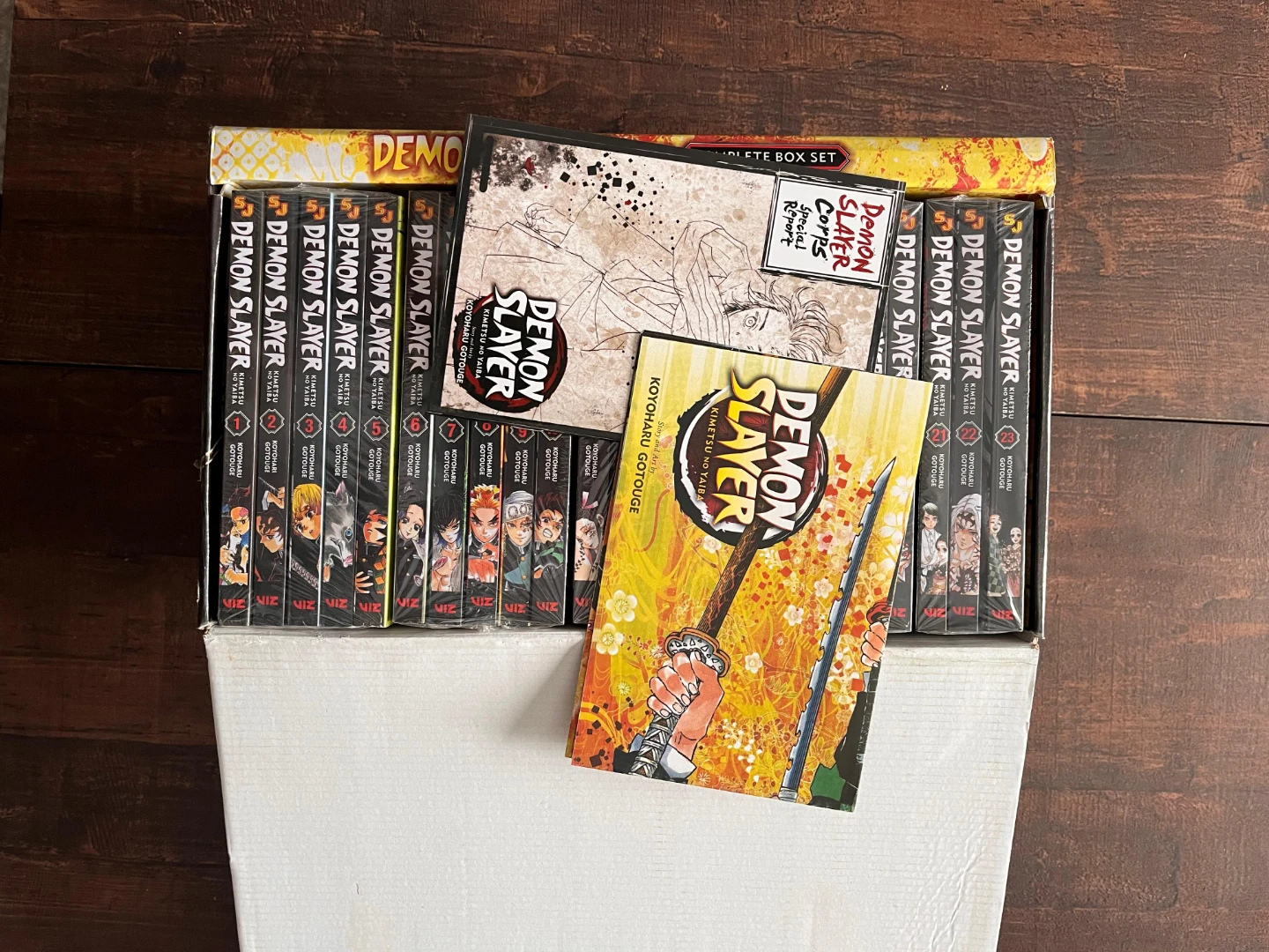 Demon Slayer Complete Box Set (Volumes 1-23) - photo 5