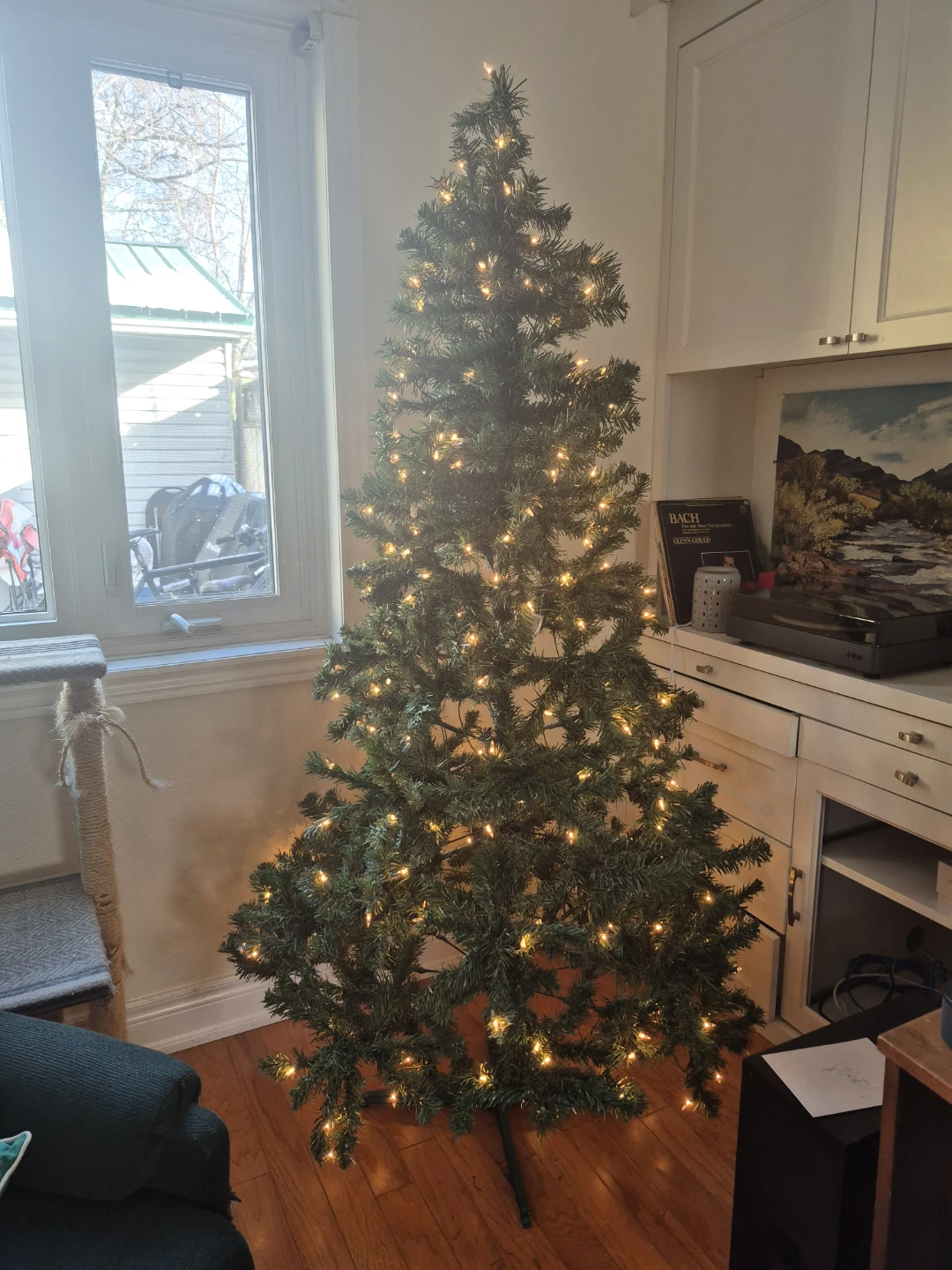6 1/2' Christmas Tree and ornaments 🧡