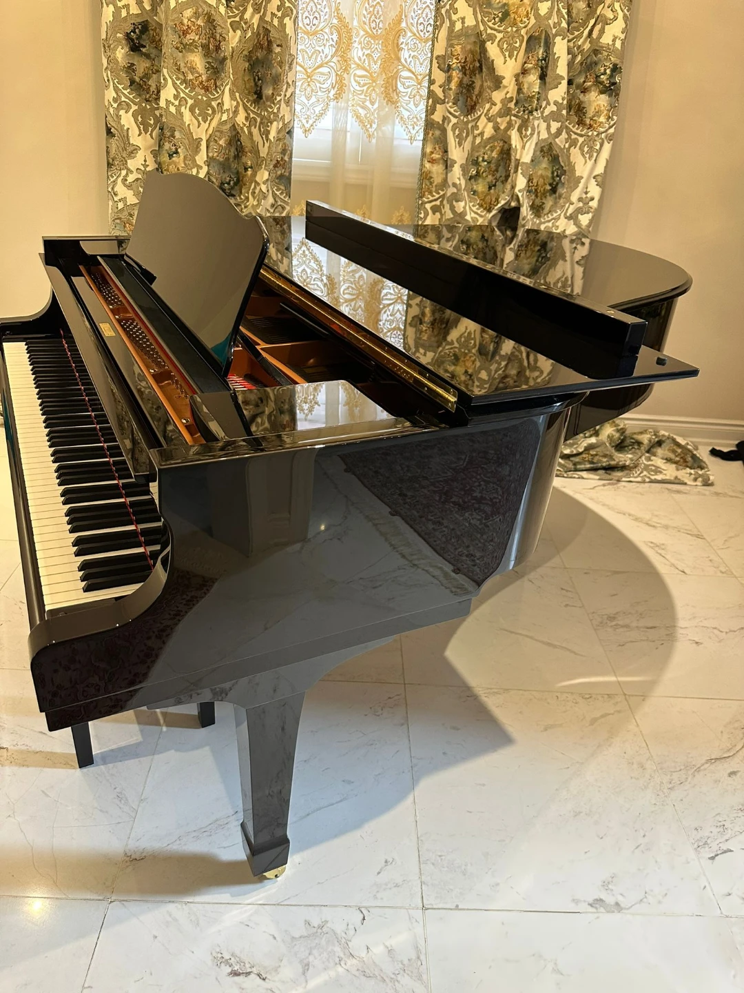 Yamaha Grand Piano - photo 2