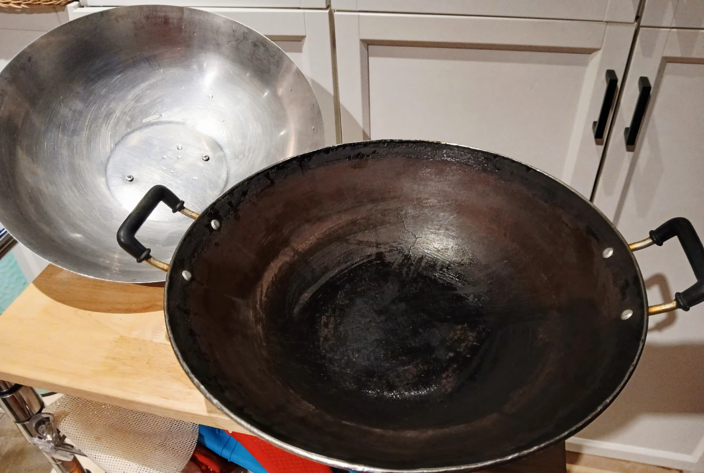 FREE Wok with Lid and Burner Ring, 15 inches - photo 3