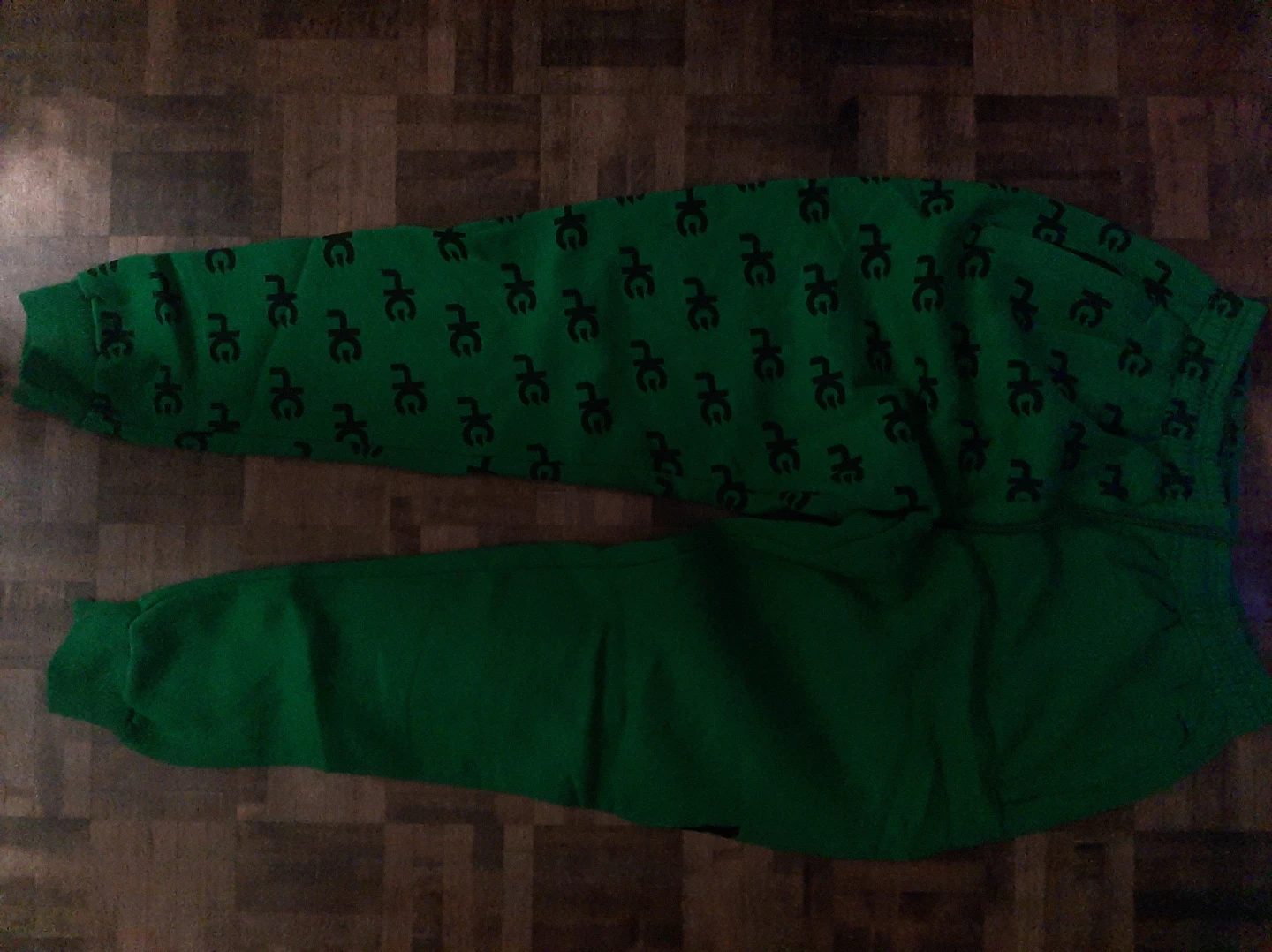 HG Green Hoodie and Sweatpants Set WOMENS - photo 2