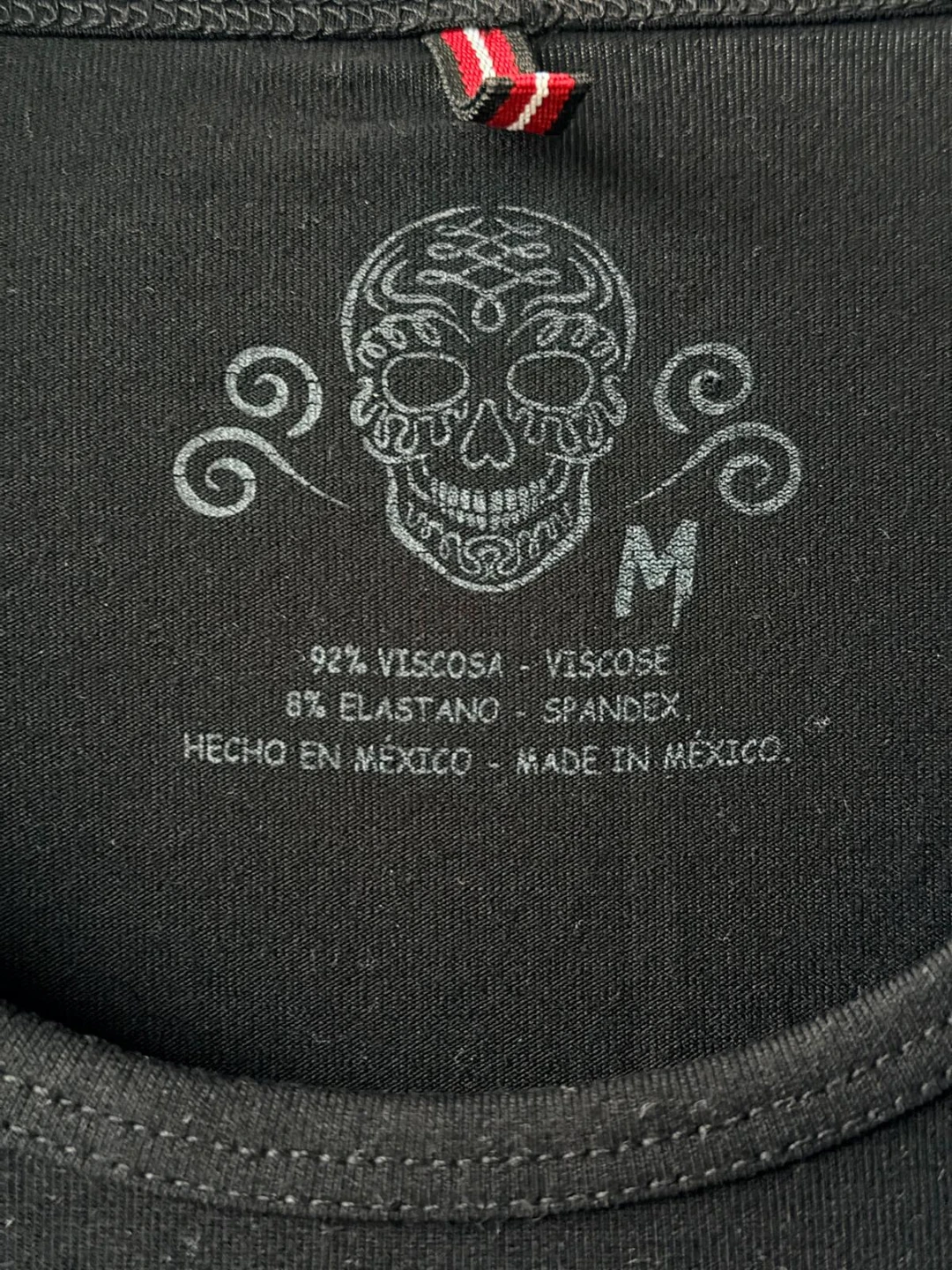 !Ay Güey! Black T-Shirt with Multicolor Skull Design - Size M - photo 3