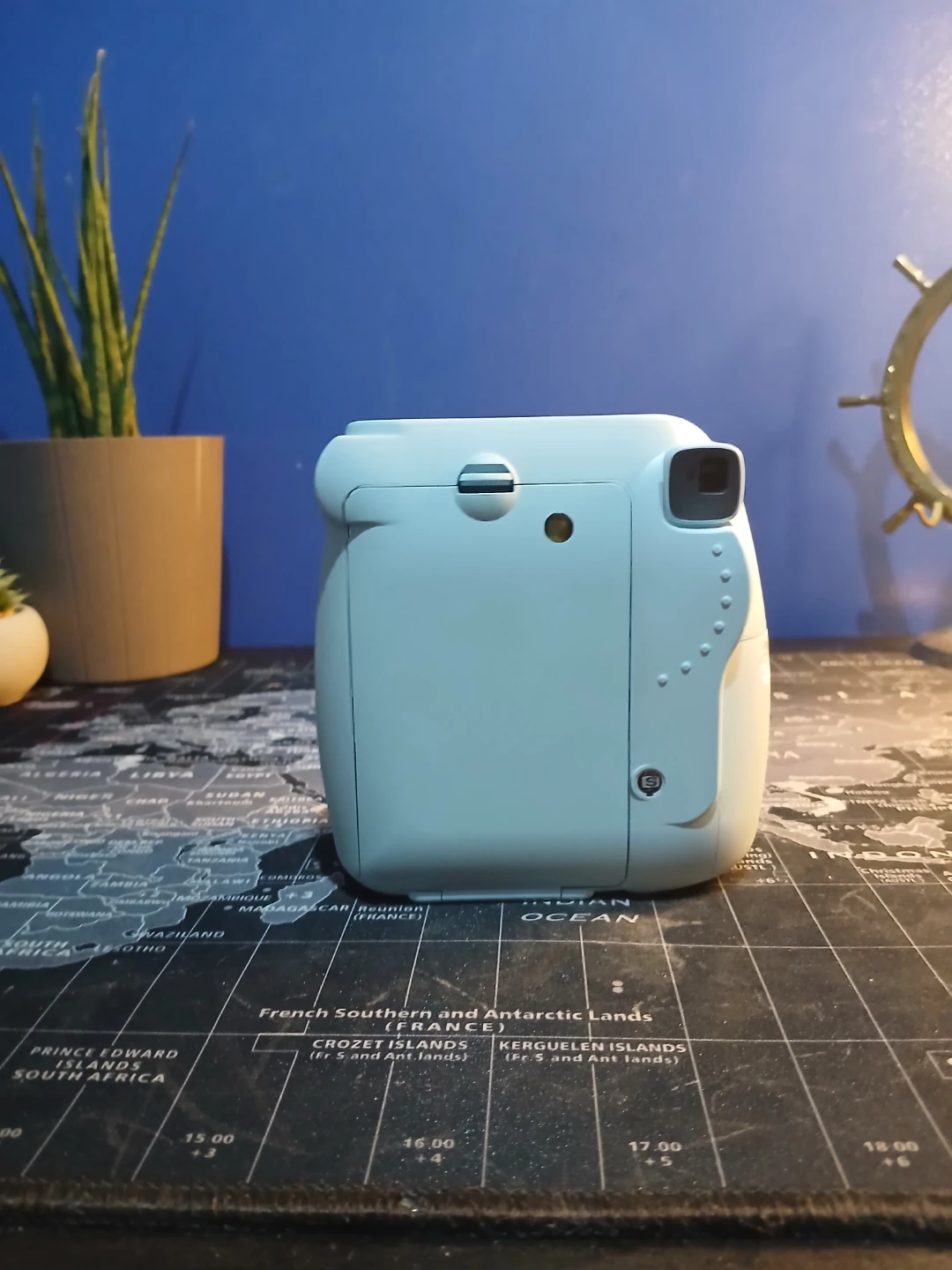 Fujifilm Instax Mini 8 Instant Camera - Light Blue - photo 3