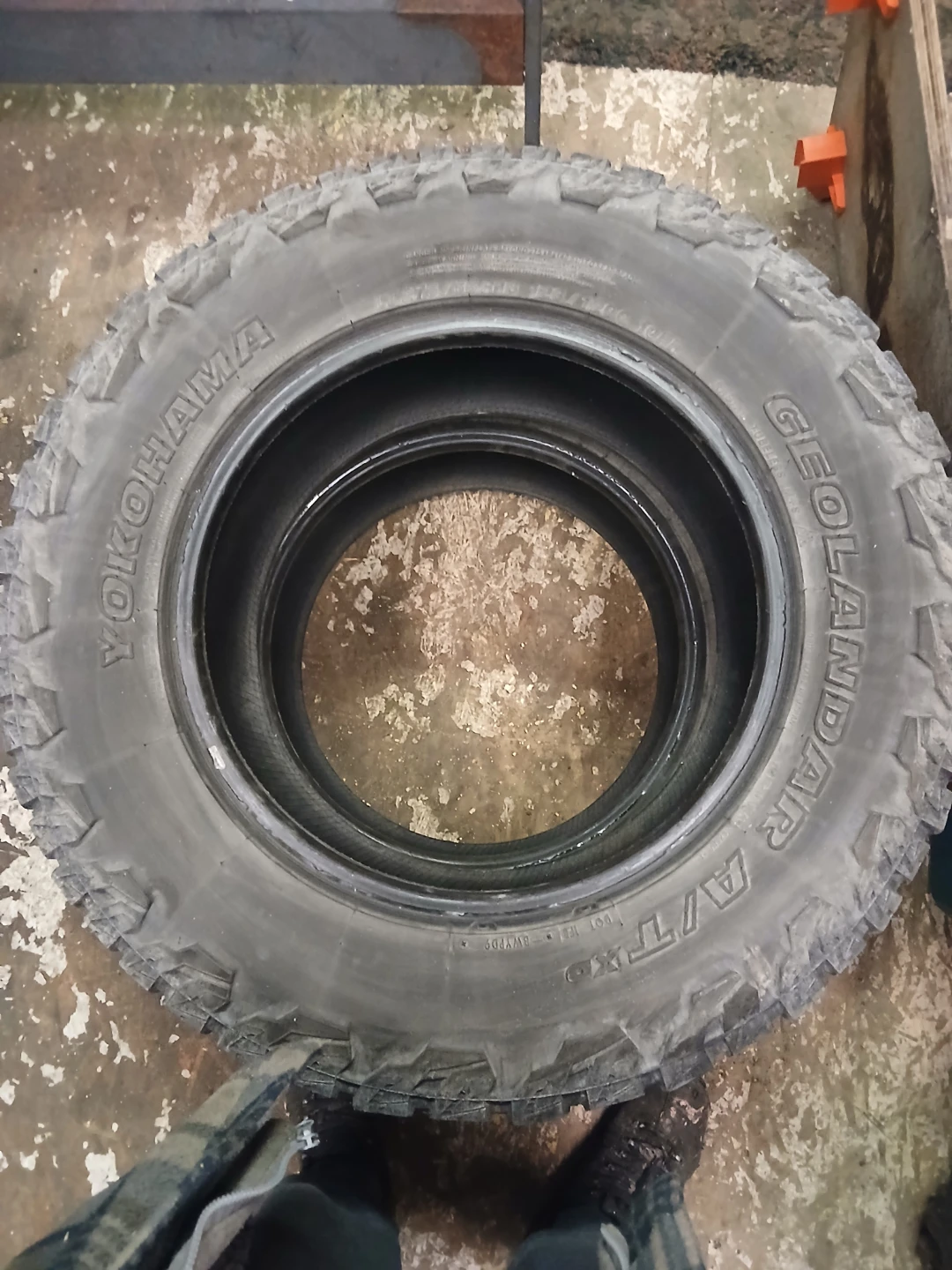 Yokohama Geolandar A/T G015 LT275/65R18 Tires - photo 2