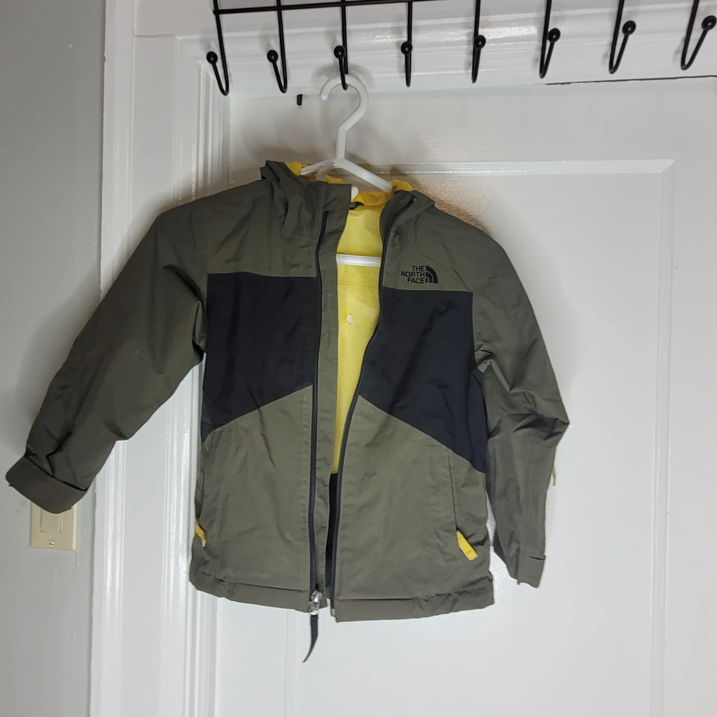 The North Face Boys size 6/XS/TP Jacket