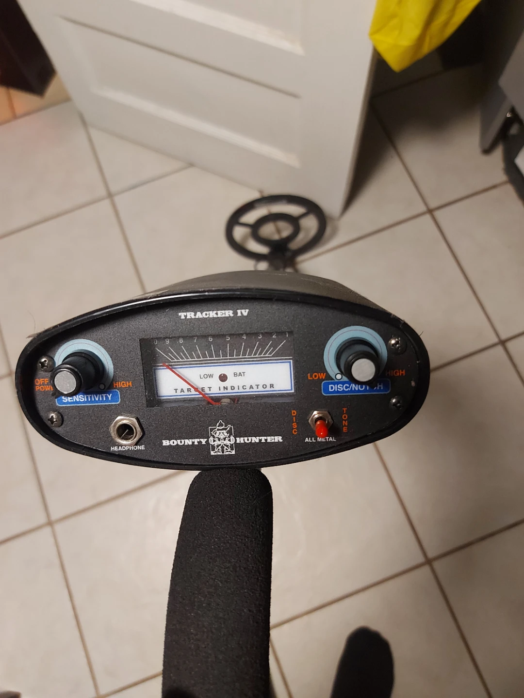 Bounty Hunter Tracker IV Metal Detector - photo 2