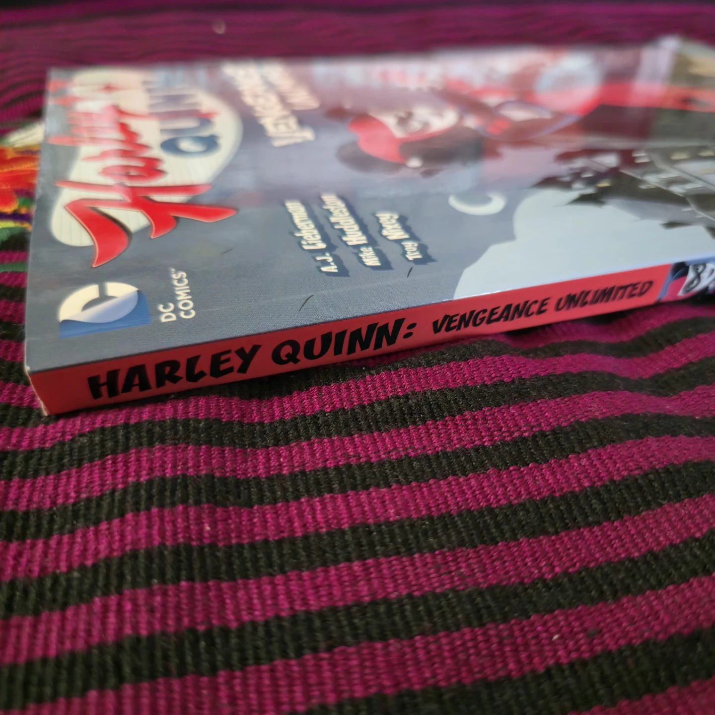Harley Quinn: Vengeance Unlimited Comic Book - photo 3