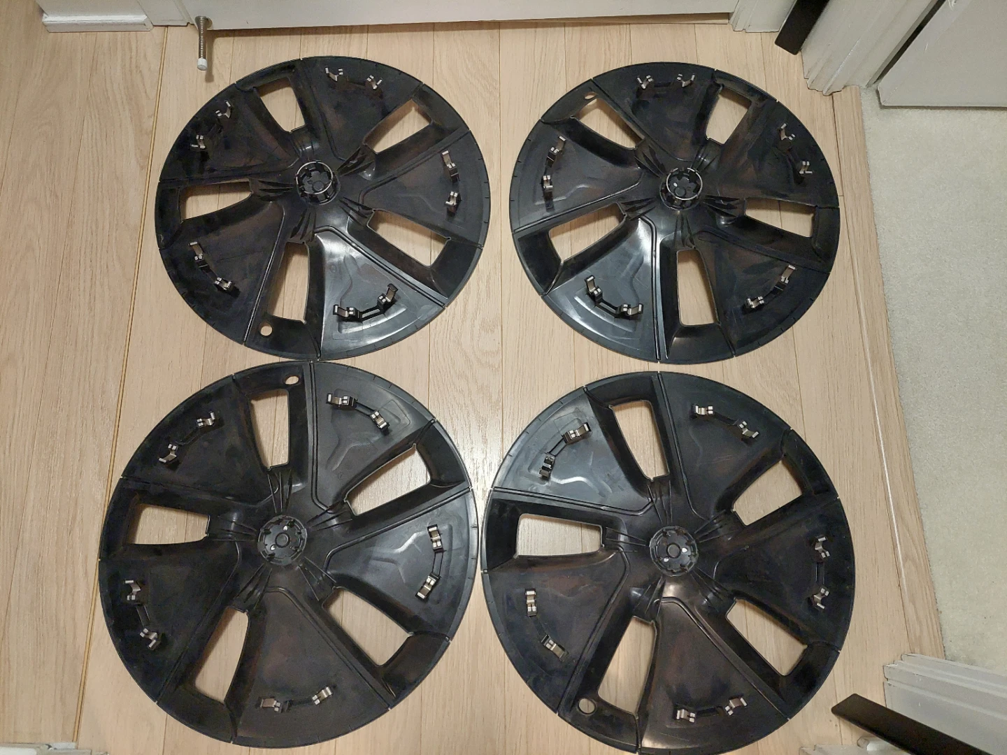 Tesla Hubcaps (Read Description) - photo 2
