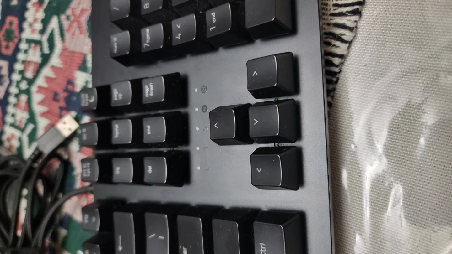 Razer Huntsman Full-Size Gaming Keyboard Like New - photo 5