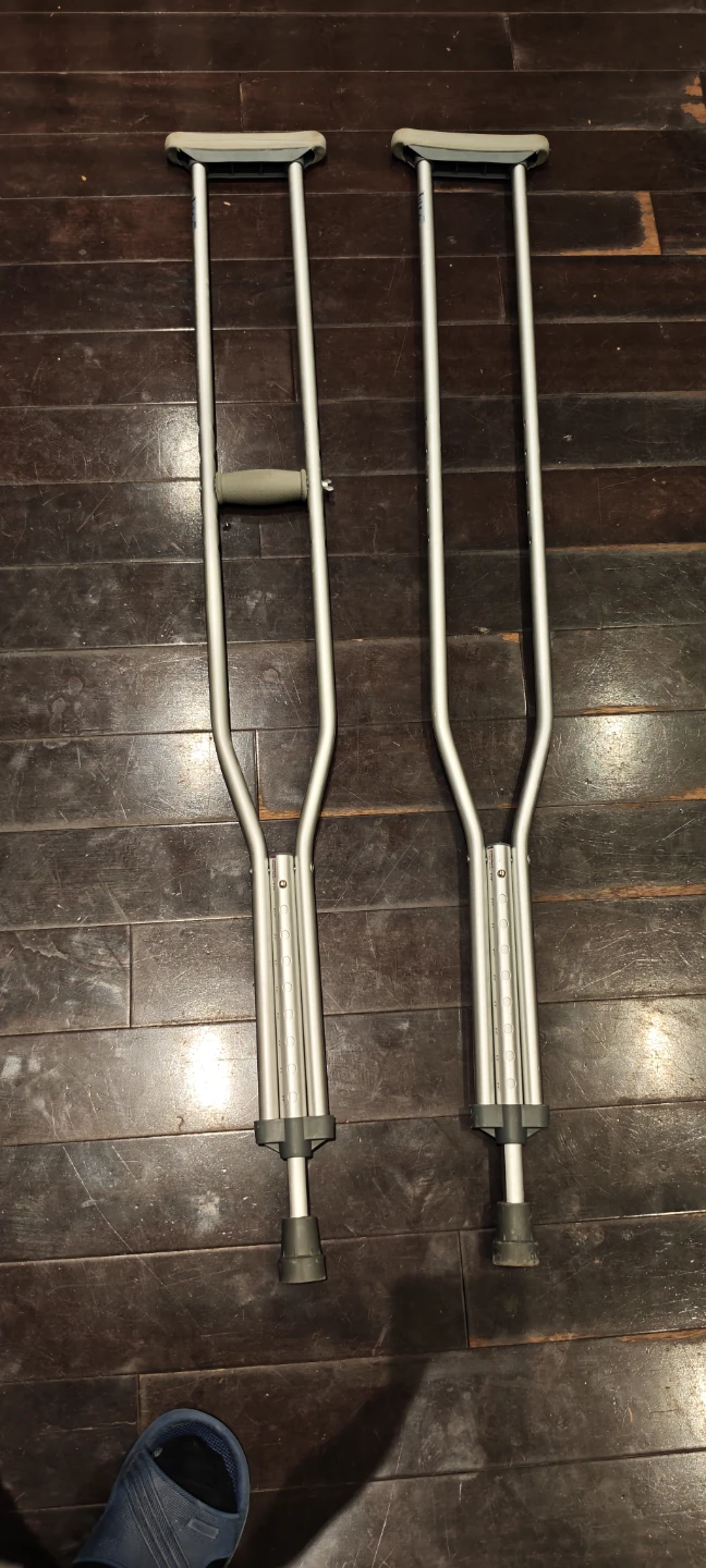 Adjustable Aluminum Crutches - photo 2