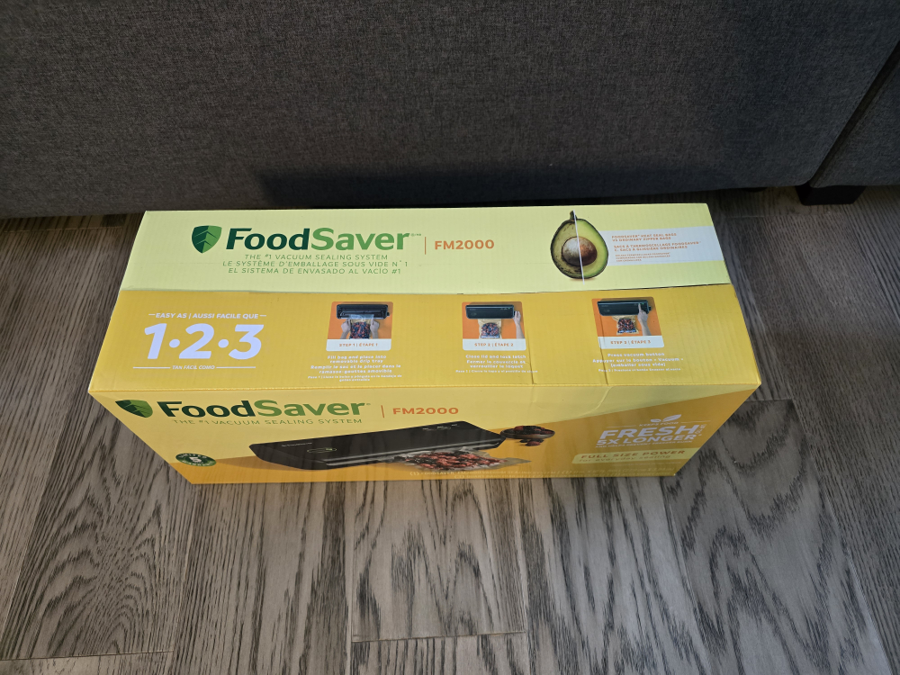FoodSaver FM2000 Vacuum Sealing System - New in Box! - photo 2
