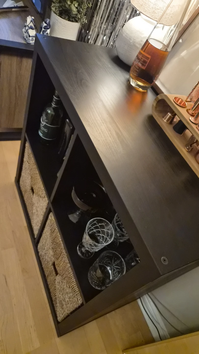 IKEA shelf unit with two baskets - photo 2