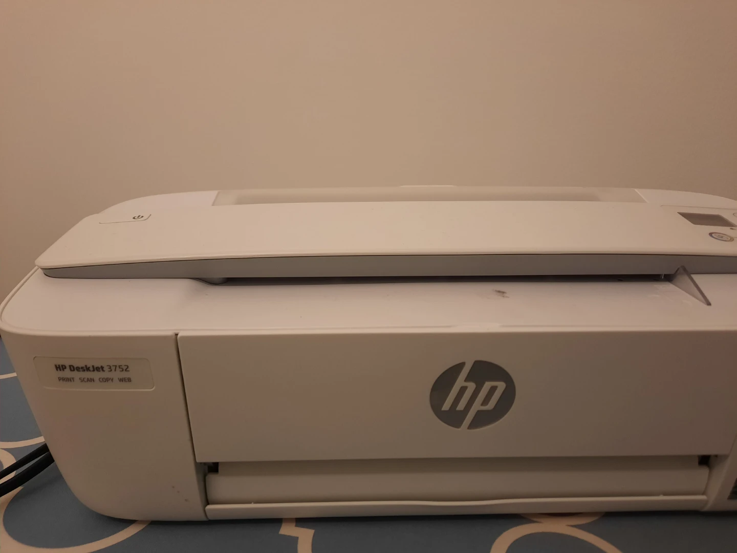 HP DeskJet 3752 All-in-One Printer - photo 2