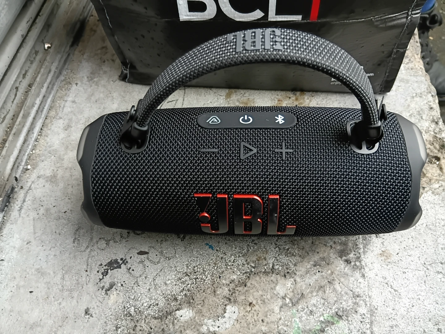 JBL Charge 6 Portable Waterproof Bluetooth Speaker - Black - photo 2