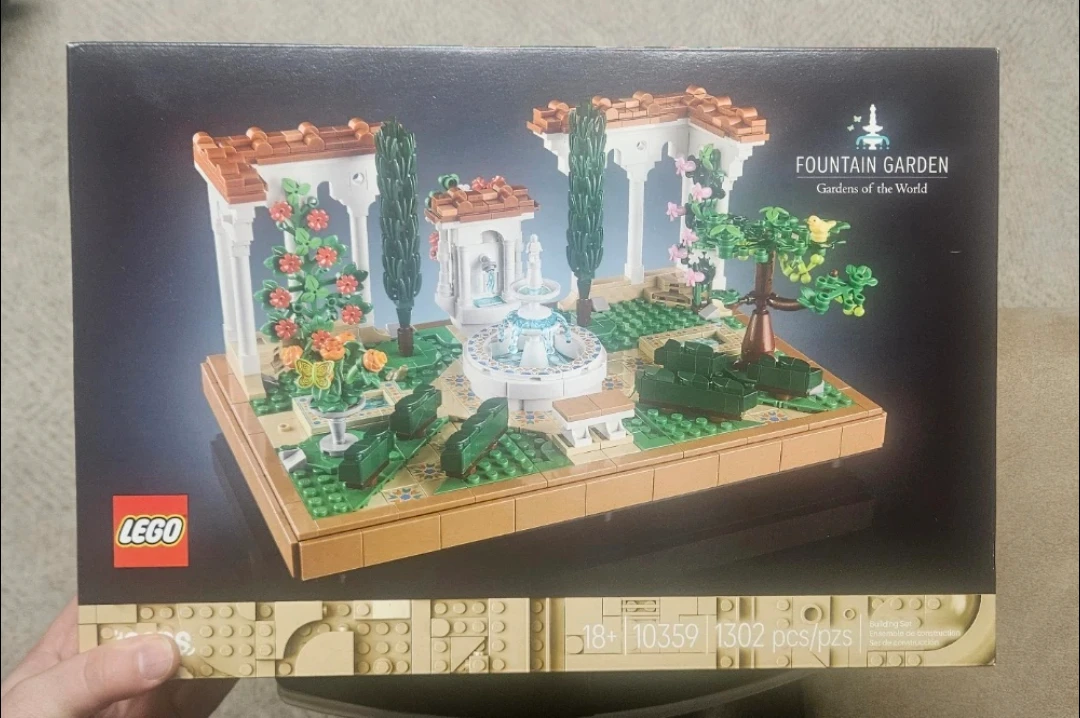 LEGO Fountain Garden 10359 - Gardens of the World