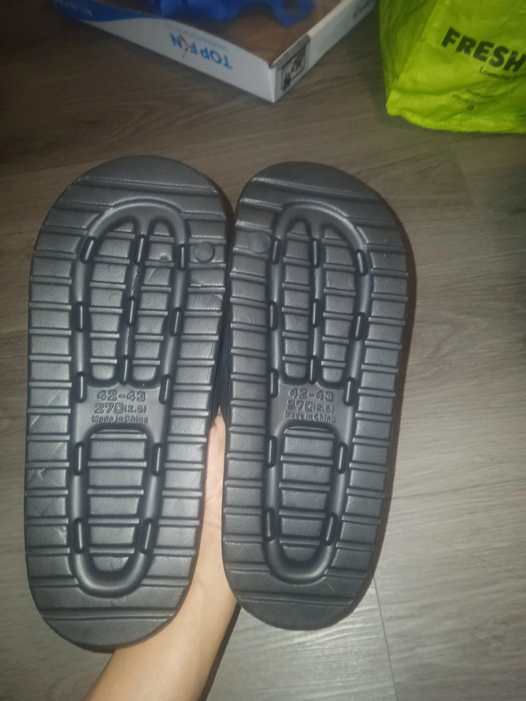 Black Slides Size 42-43 (Men's 8.5-9.5) - photo 2
