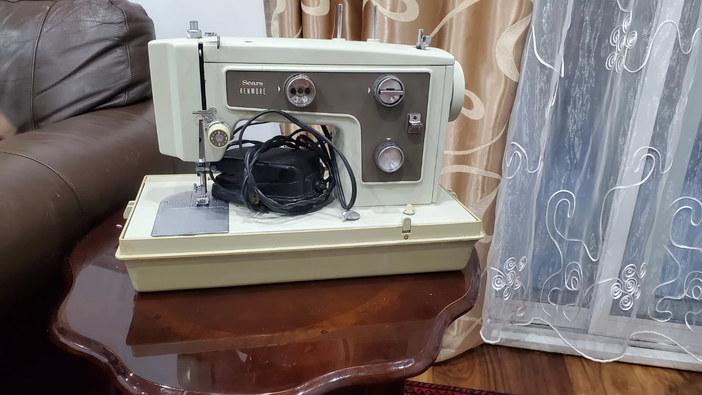 Sears Kenmore Sewing Machine with Case and Foot Pedal