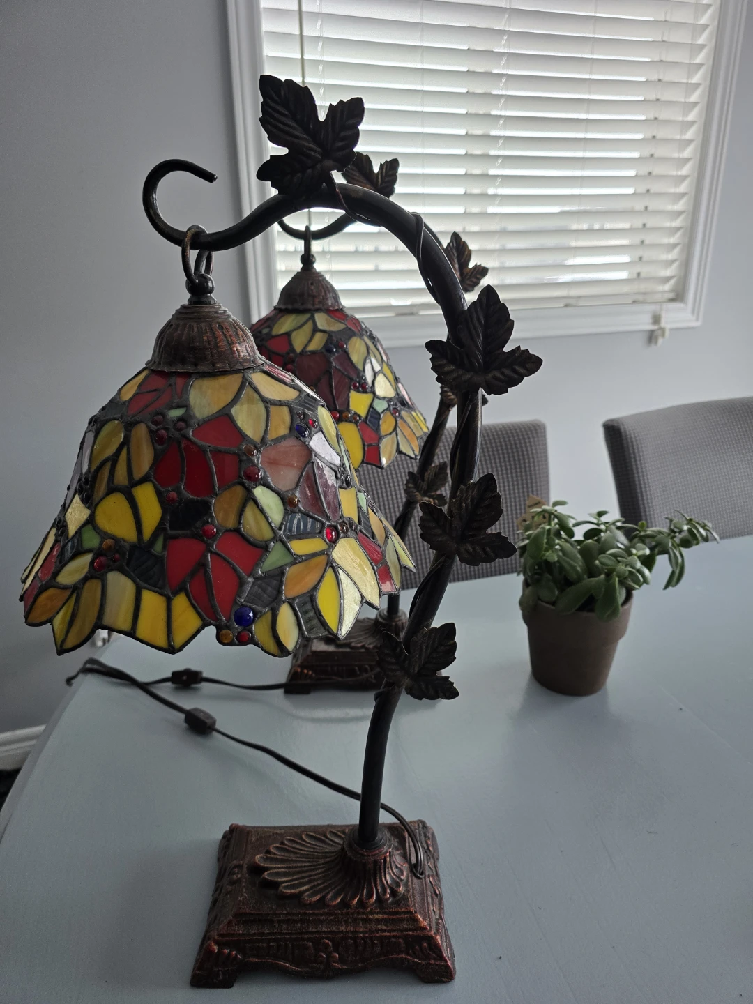 Stained Glass Table Lamp - photo 2