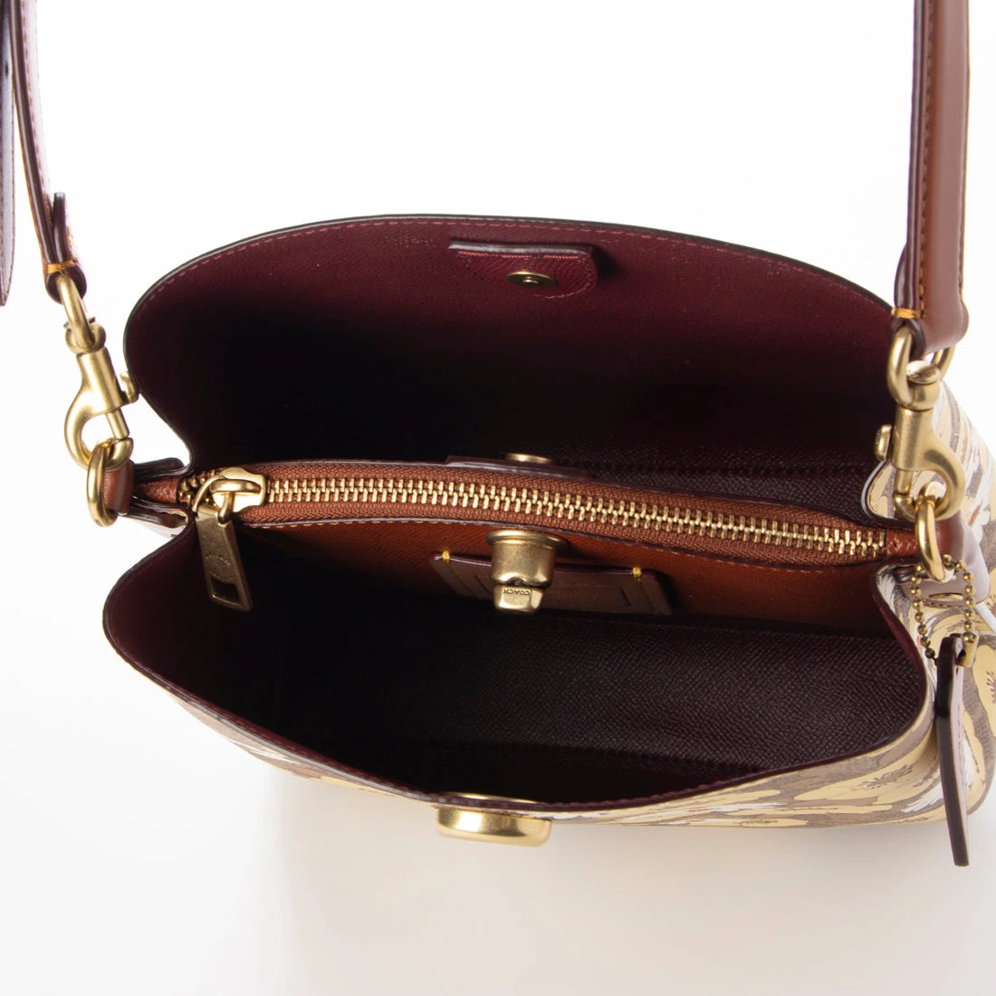 Coach Willow Bucket Bag with a vintage-inspired floral - photo 4