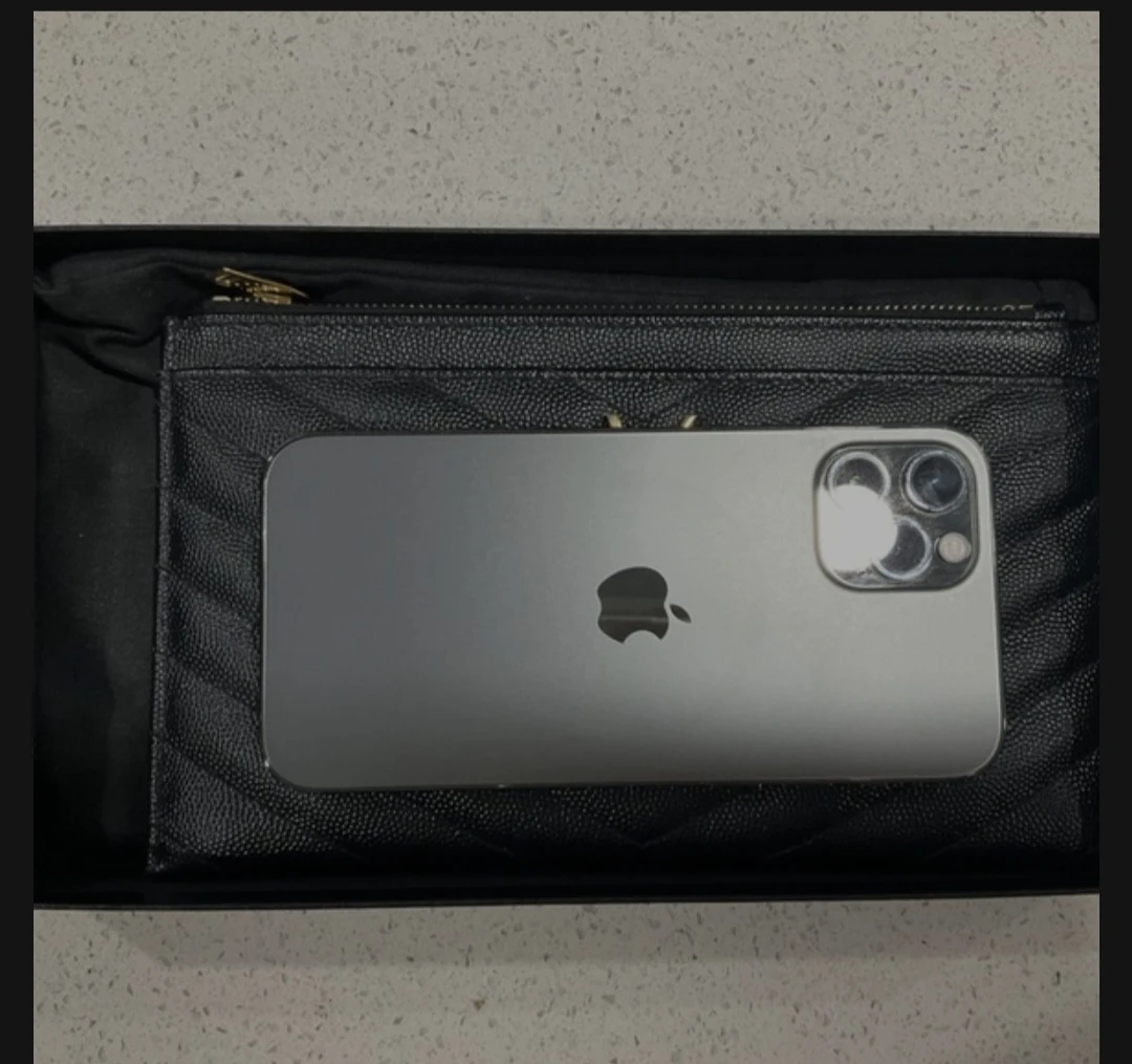 AUTHENTIC Saint Laurent Black Pouch - photo 5