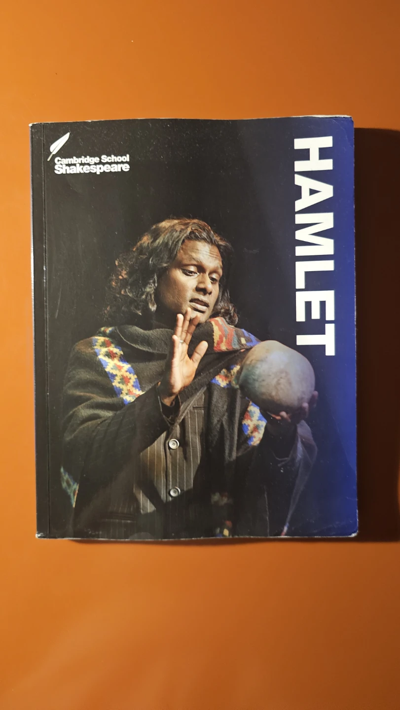 Cambridge School Shakespeare Hamlet