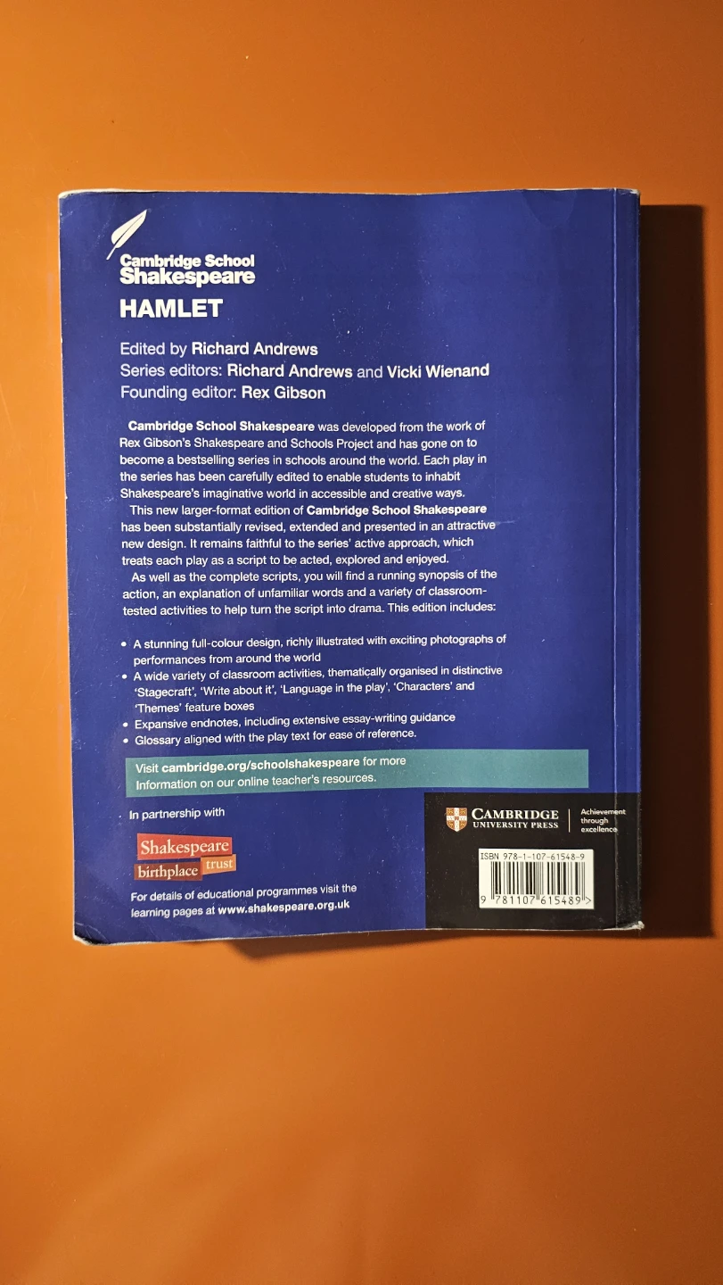 Cambridge School Shakespeare Hamlet - photo 2