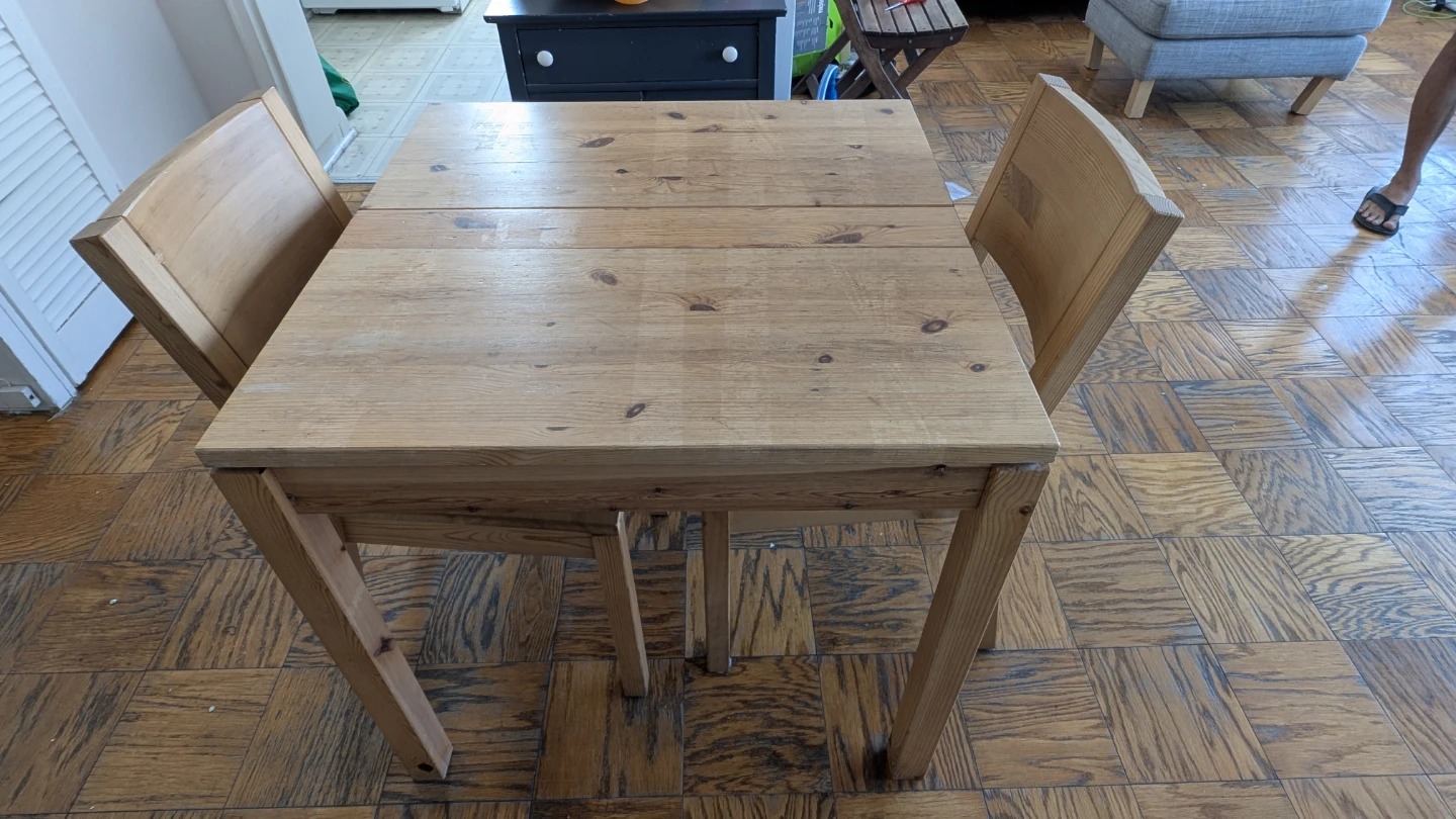 IKEA Dining Table and 2 Chairs - Solid Wood - photo 4