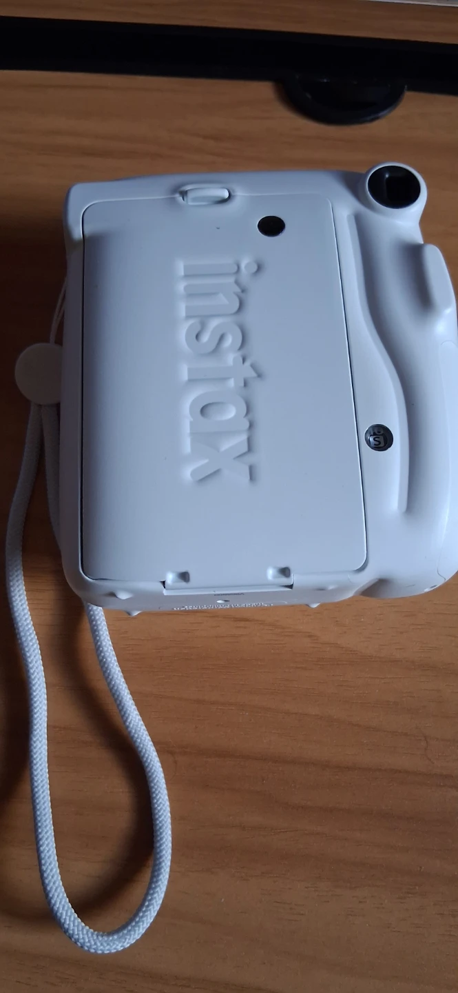 Fujifilm Instax Mini 11 Instant Camera - photo 2