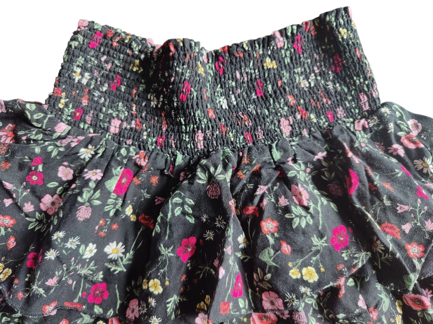Women's H&M Coachella Black Floral Mini Skirt Size Small - photo 2
