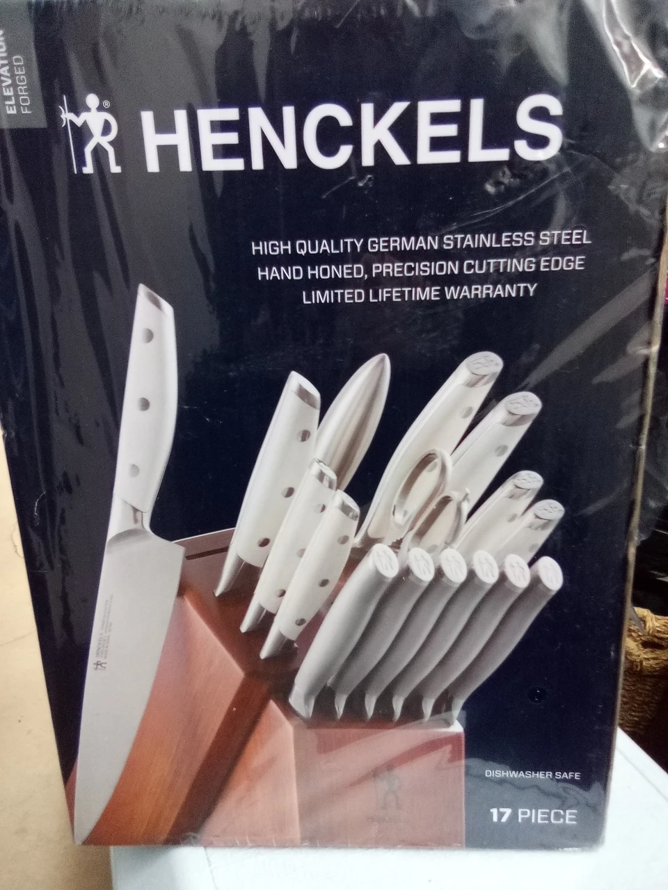 🌟 NEW Henckels 17-Piece Knife Block Set