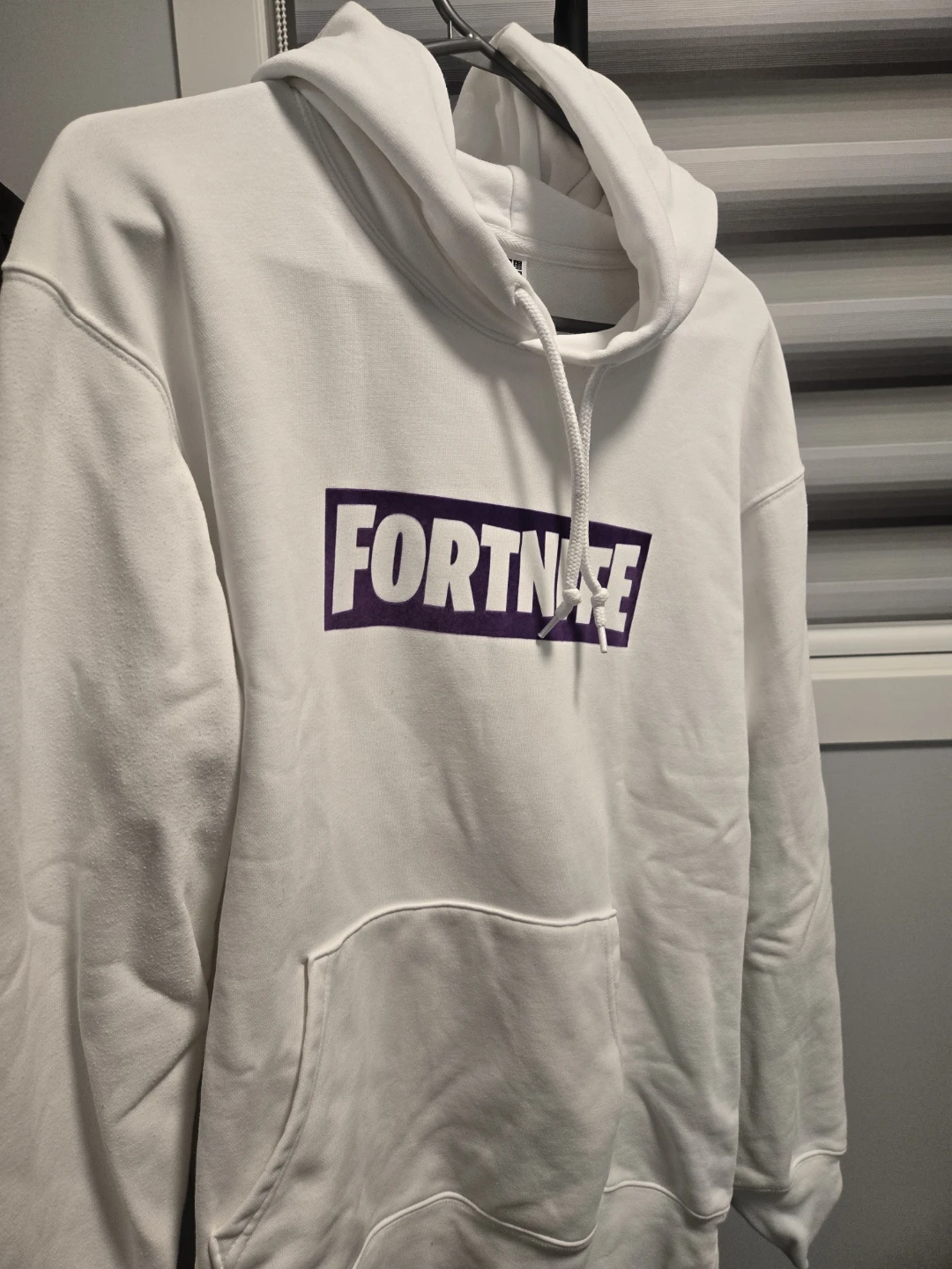 Uniqlo Fortnite White Hoodie Size L - photo 3