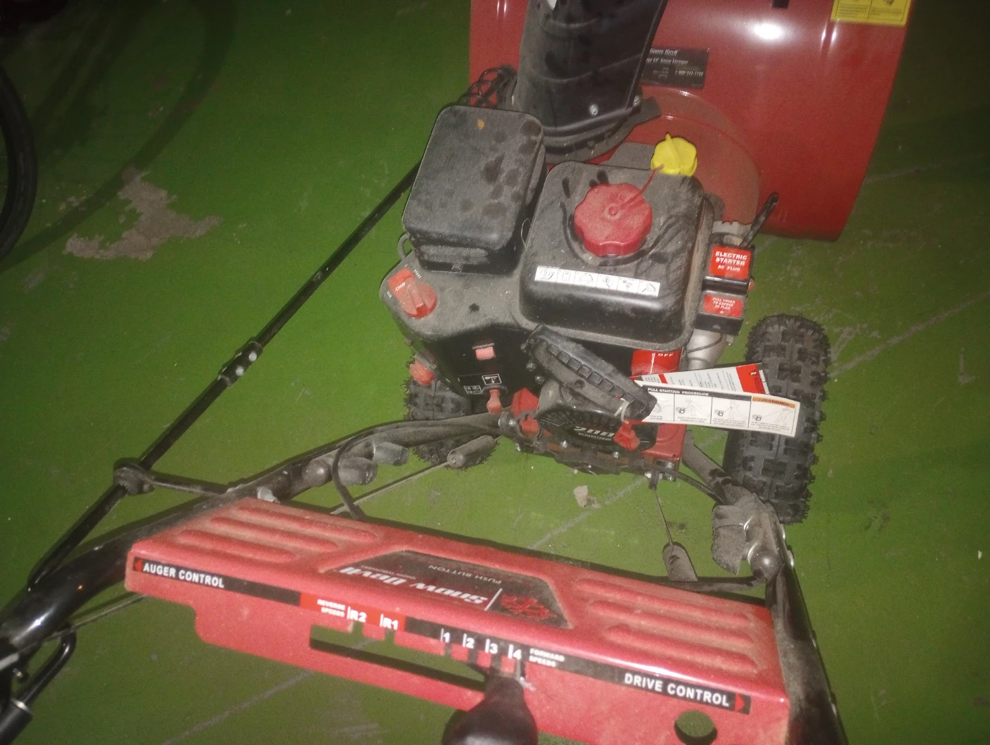 Snow Devil 24" Snow Thrower - photo 5