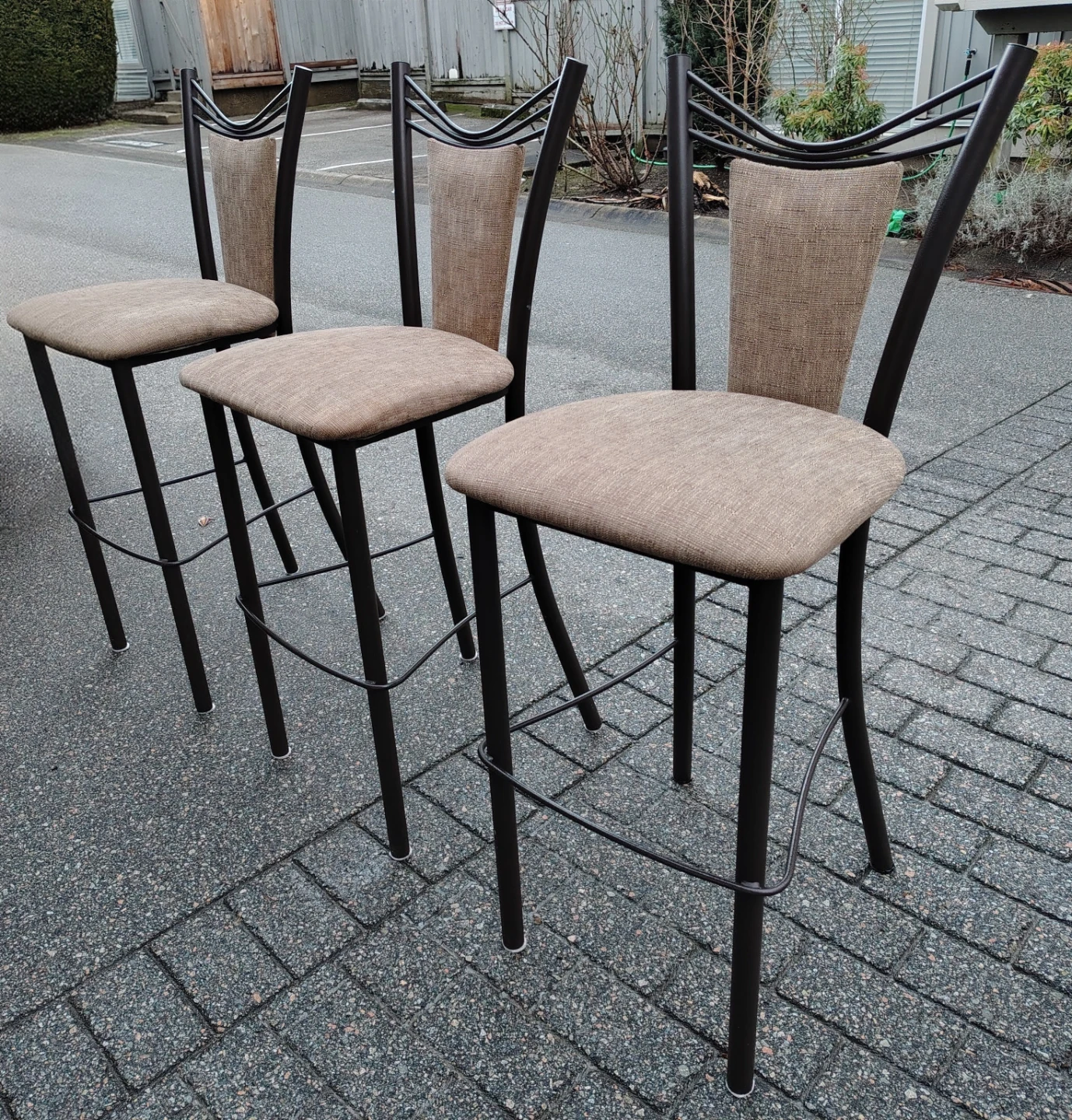 Very Nice Set of 3 Bar Stools height 31". - photo 2