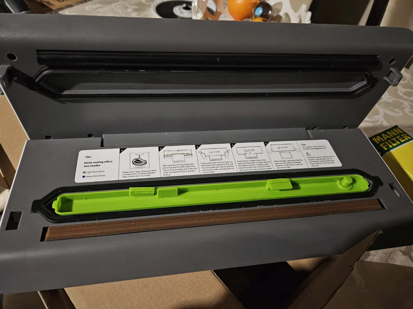 Gosbye V73D Vacuum Sealer - Like New! - photo 4