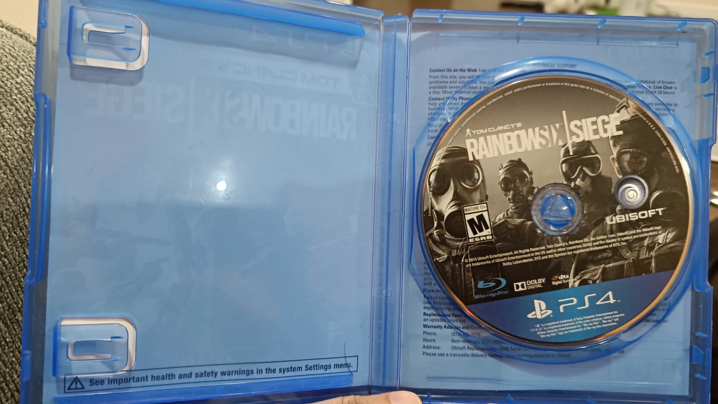 Tom Clancy's Rainbow Six Siege - PS4 Game - photo 2