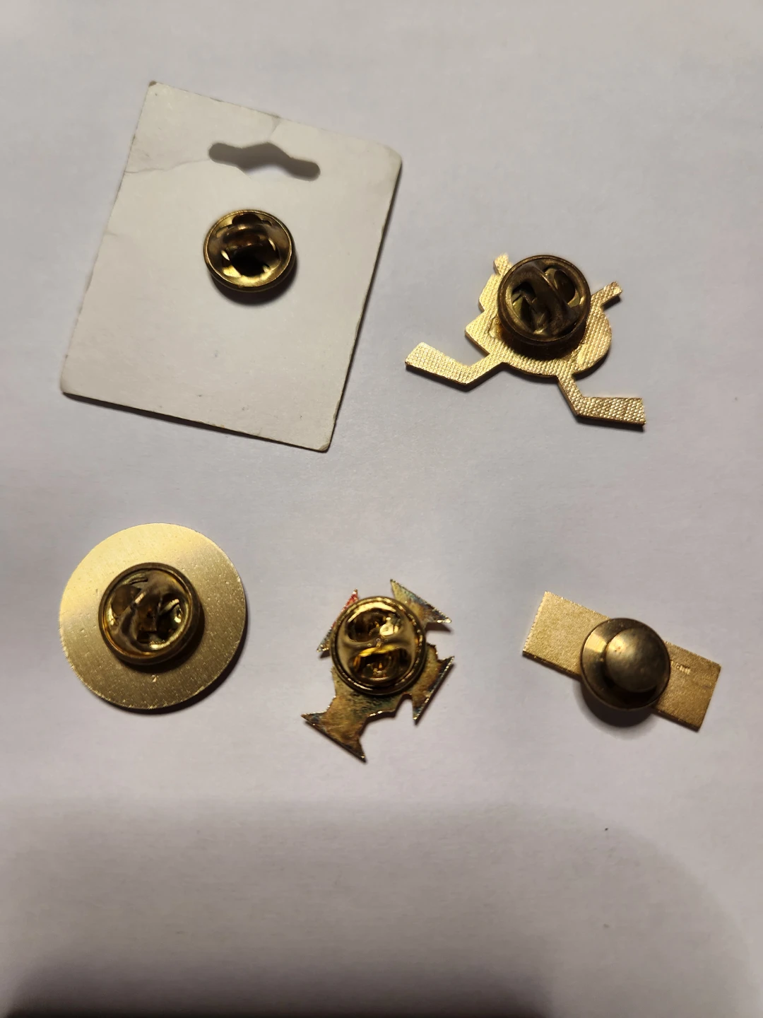 Collection of 5 Assorted Enamel Pins - photo 2