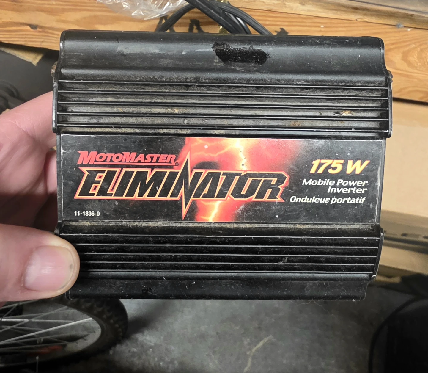 Motomaster Eliminator 175W Mobile Power Inverter