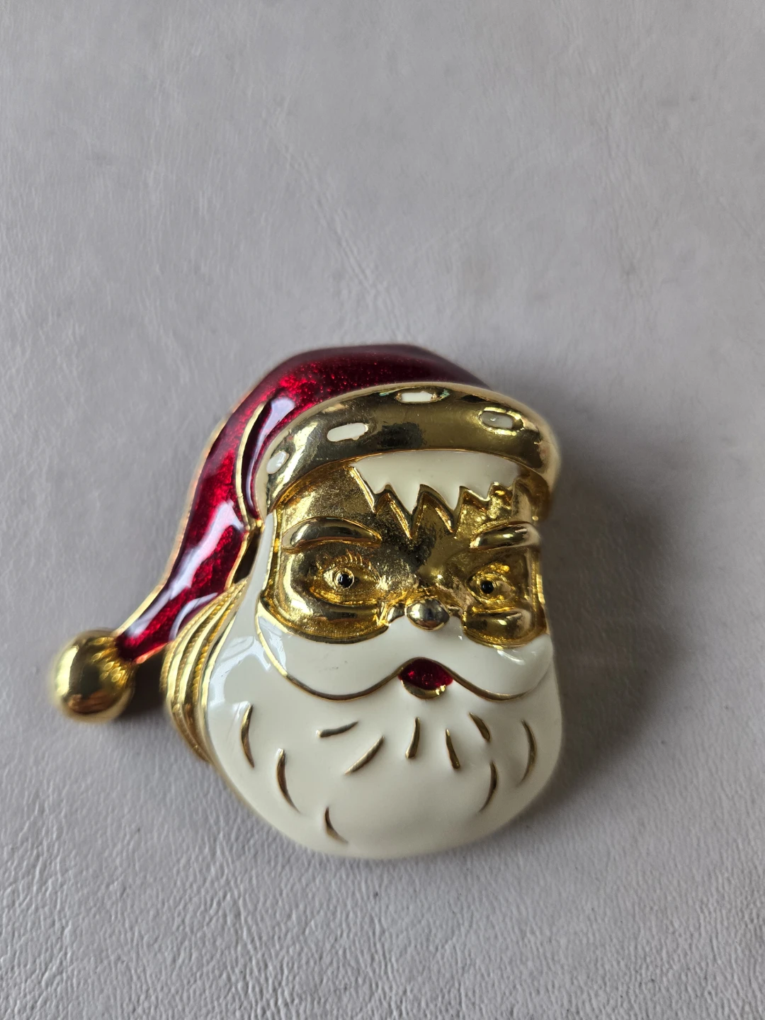 Santa Claus Face Pin Brooch