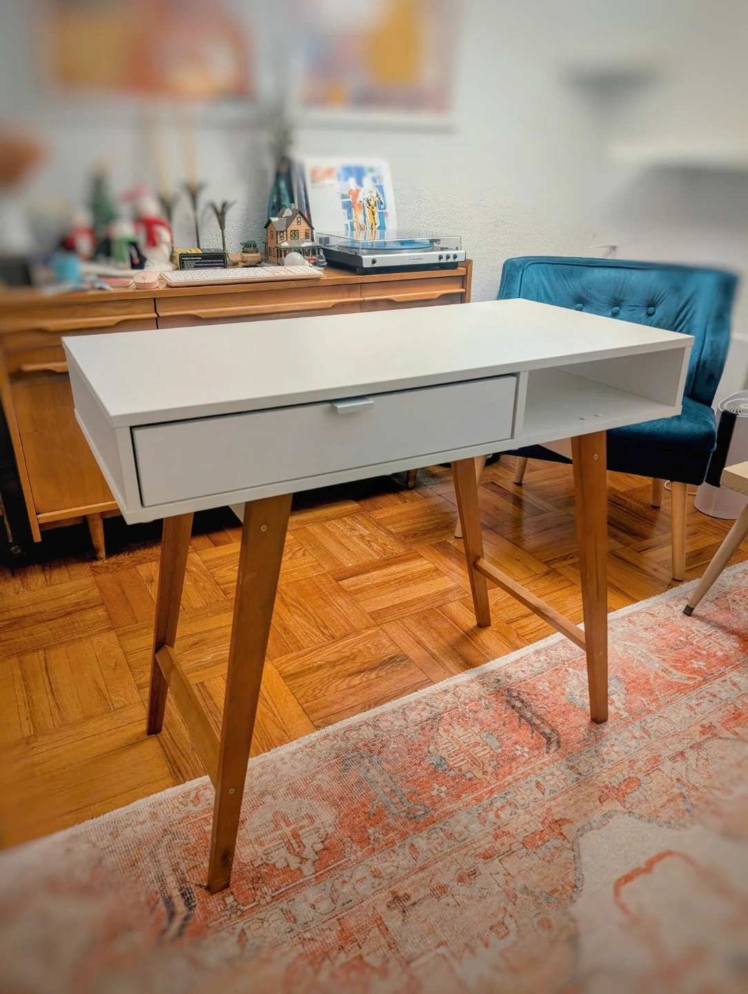 White Desk with Drawer
