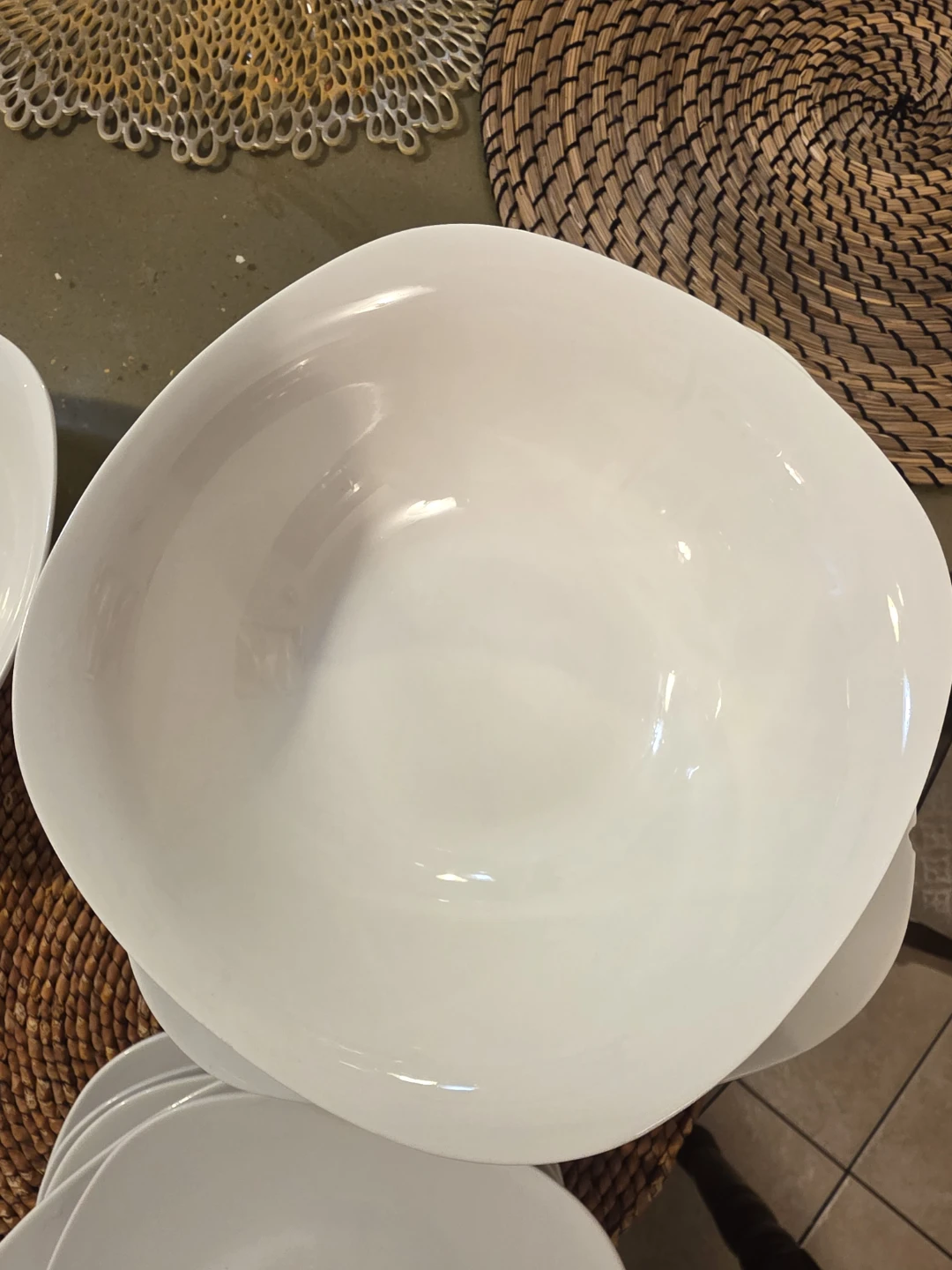 White Ceramic Plates & Bowls Set - photo 2