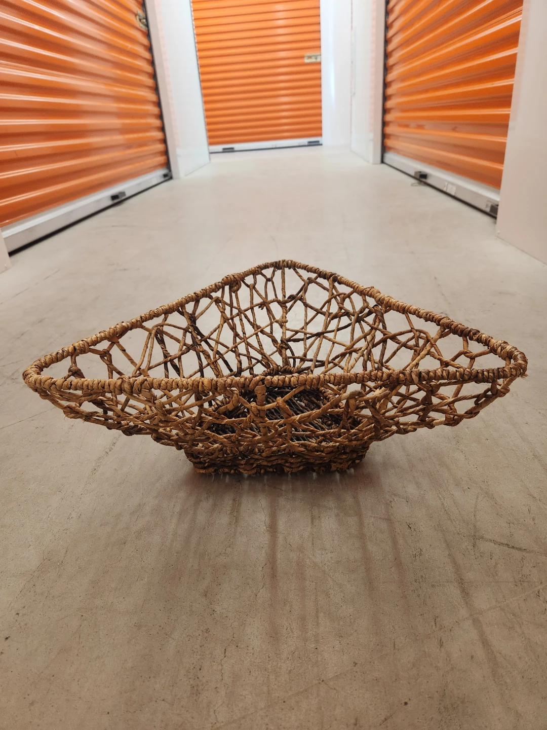 Woven Triangular Basket - photo 2